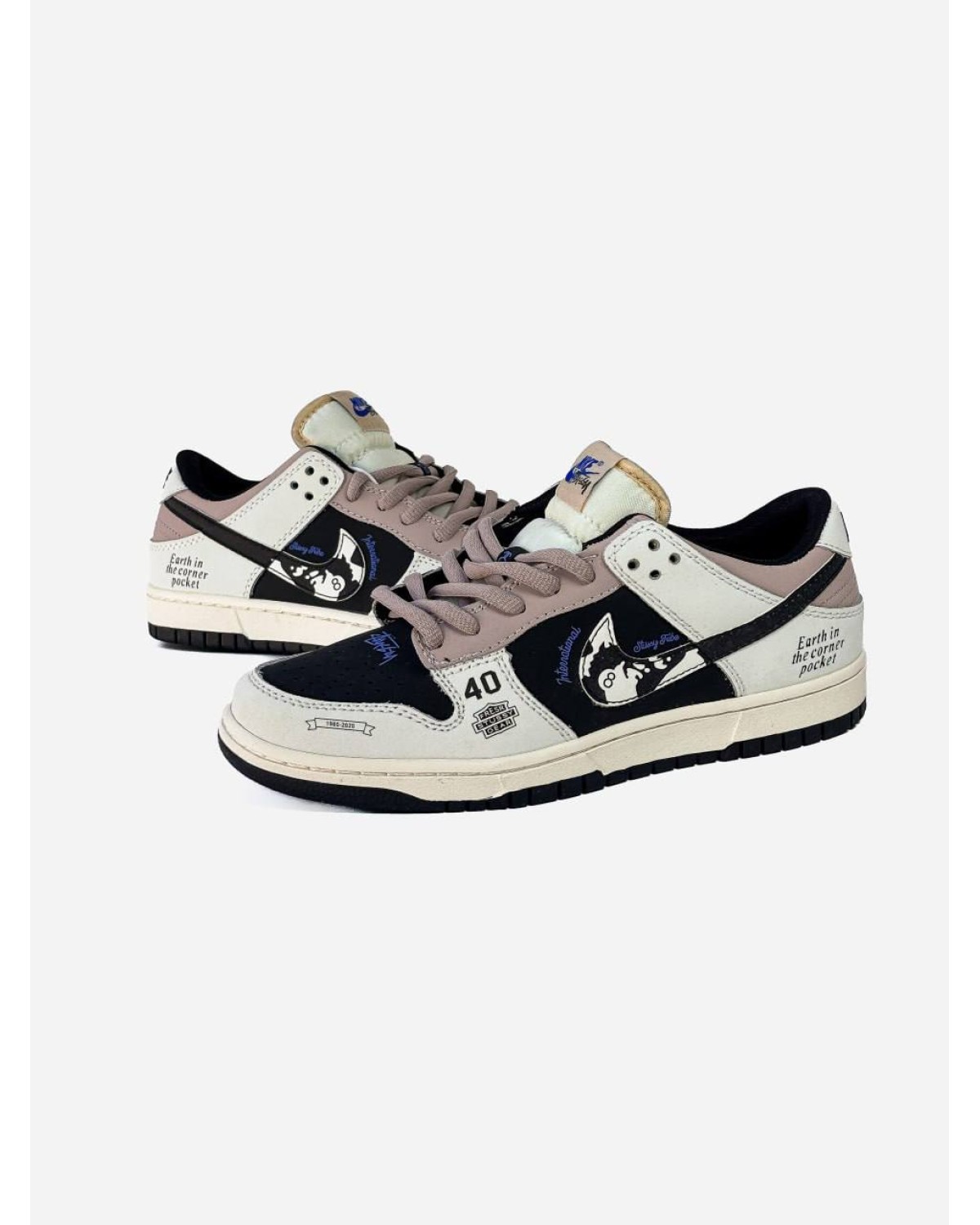 Nike SB Dunk Low x Stussy