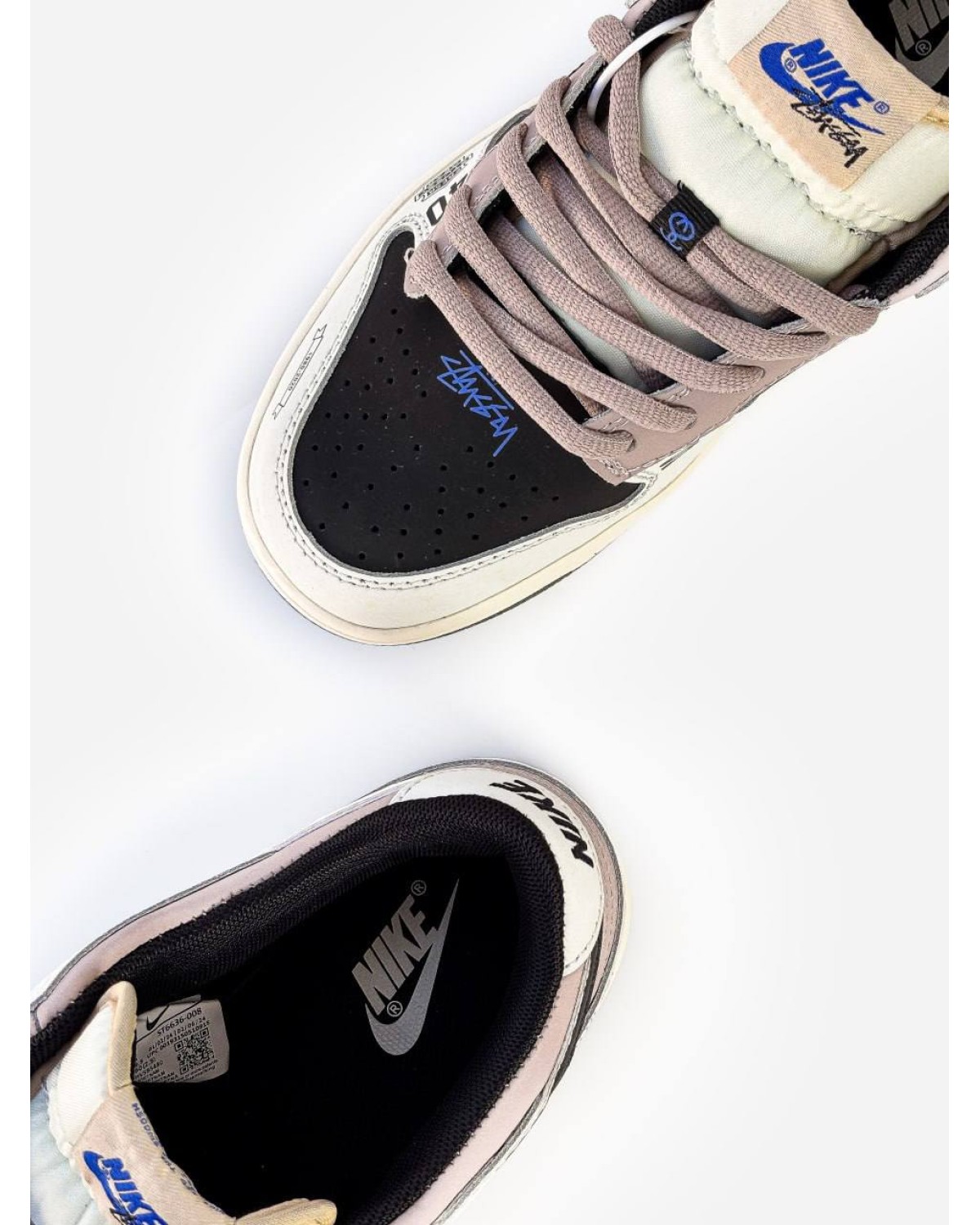 Nike SB Dunk Low x Stussy