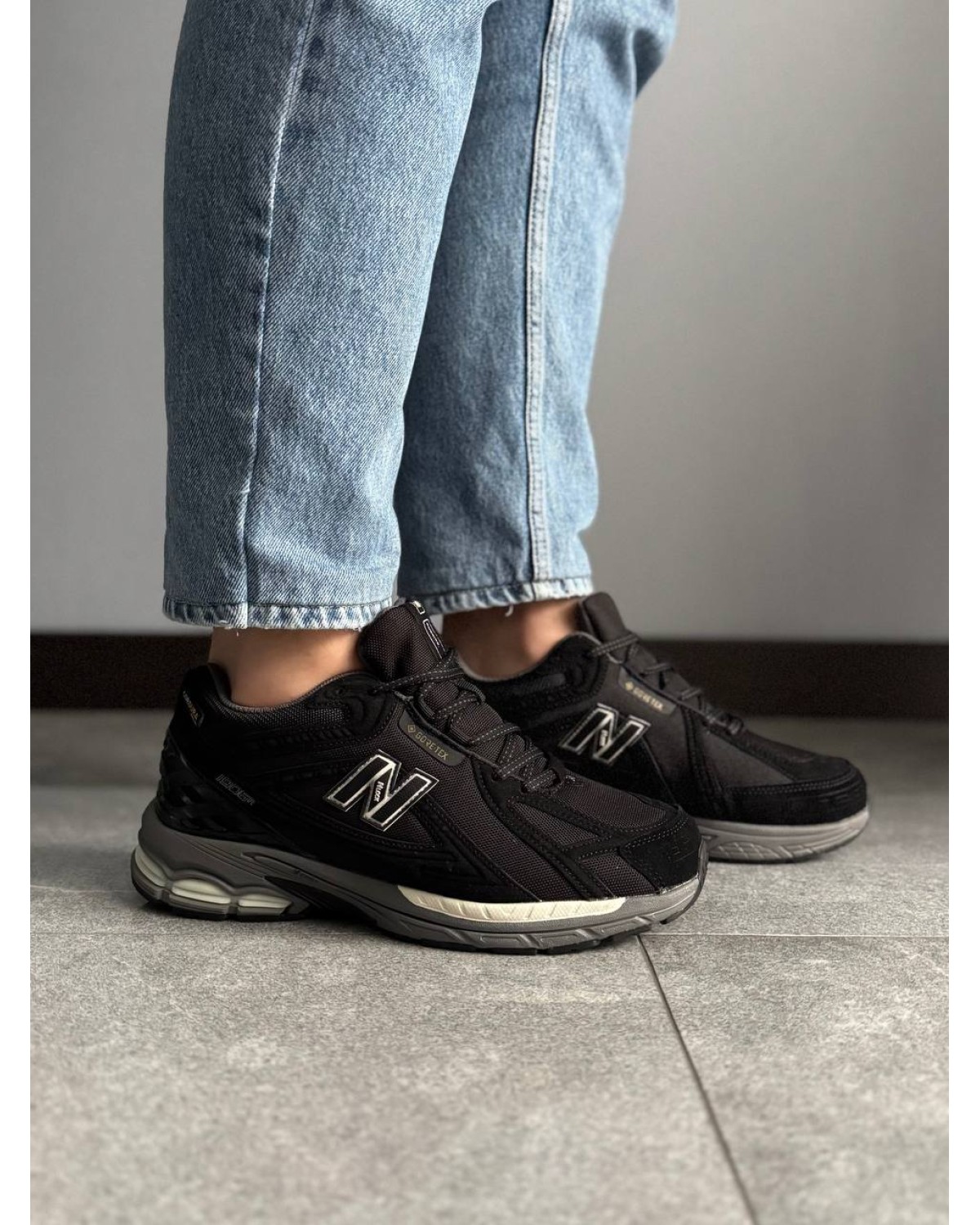 New Balance 1906R Gore-Tex