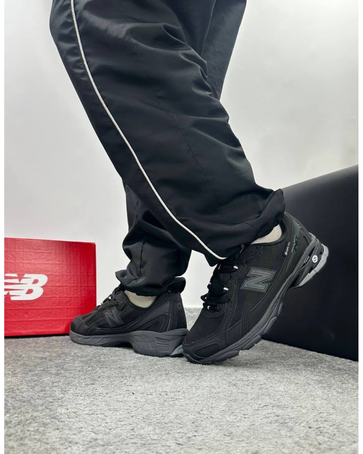 New Balance 740 Black Cordura