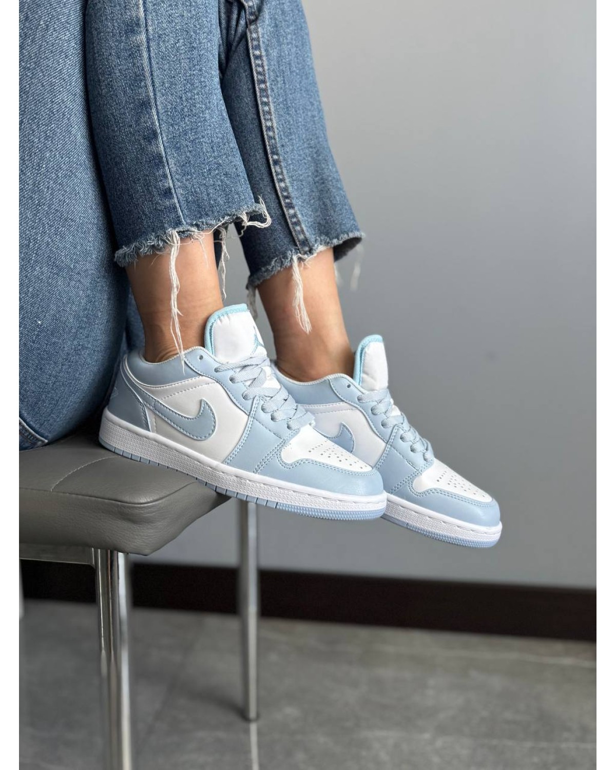 Nike Air Jordan 1 Low Blue