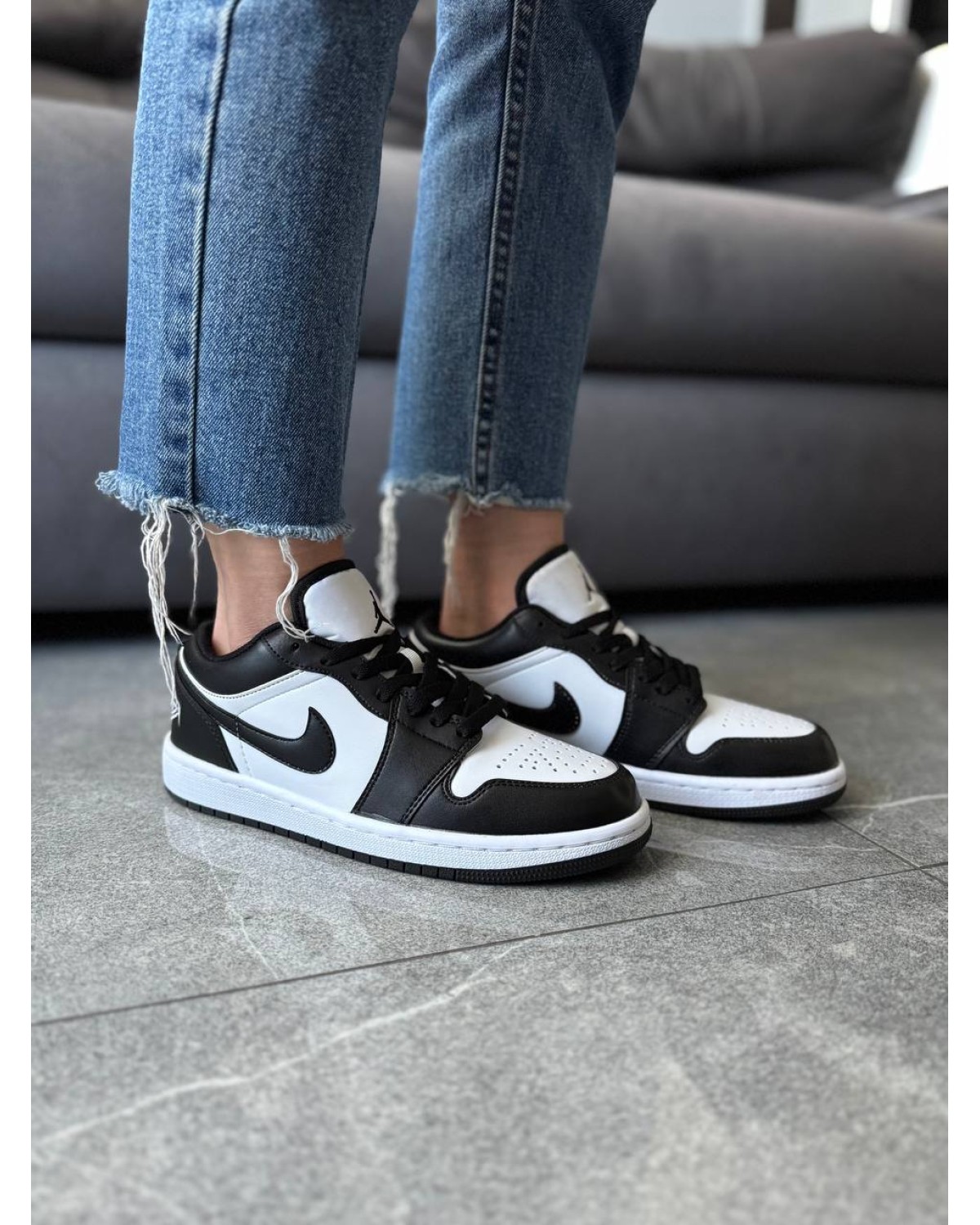 Nike Air Jordan 1 Low Black White