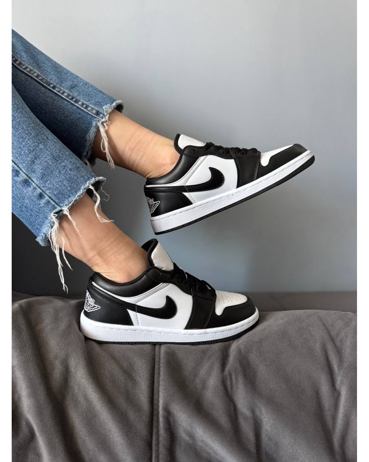 Nike Air Jordan 1 Low Black White