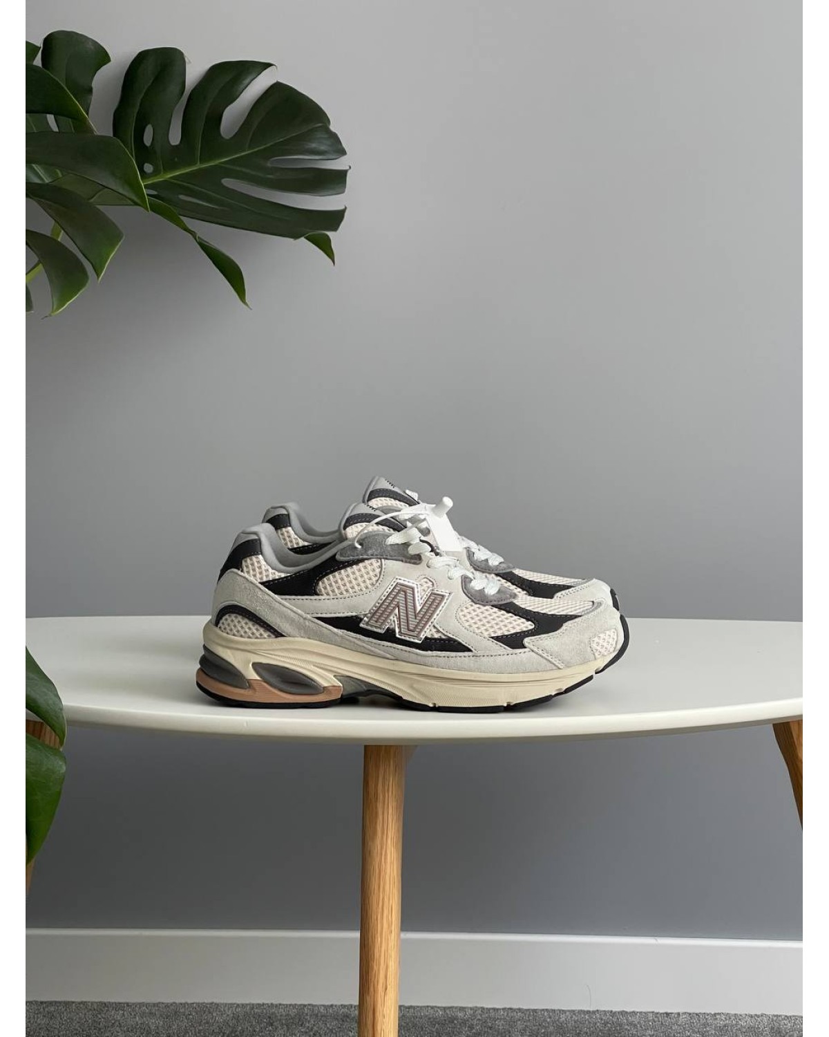 New Balance 2010 Beige