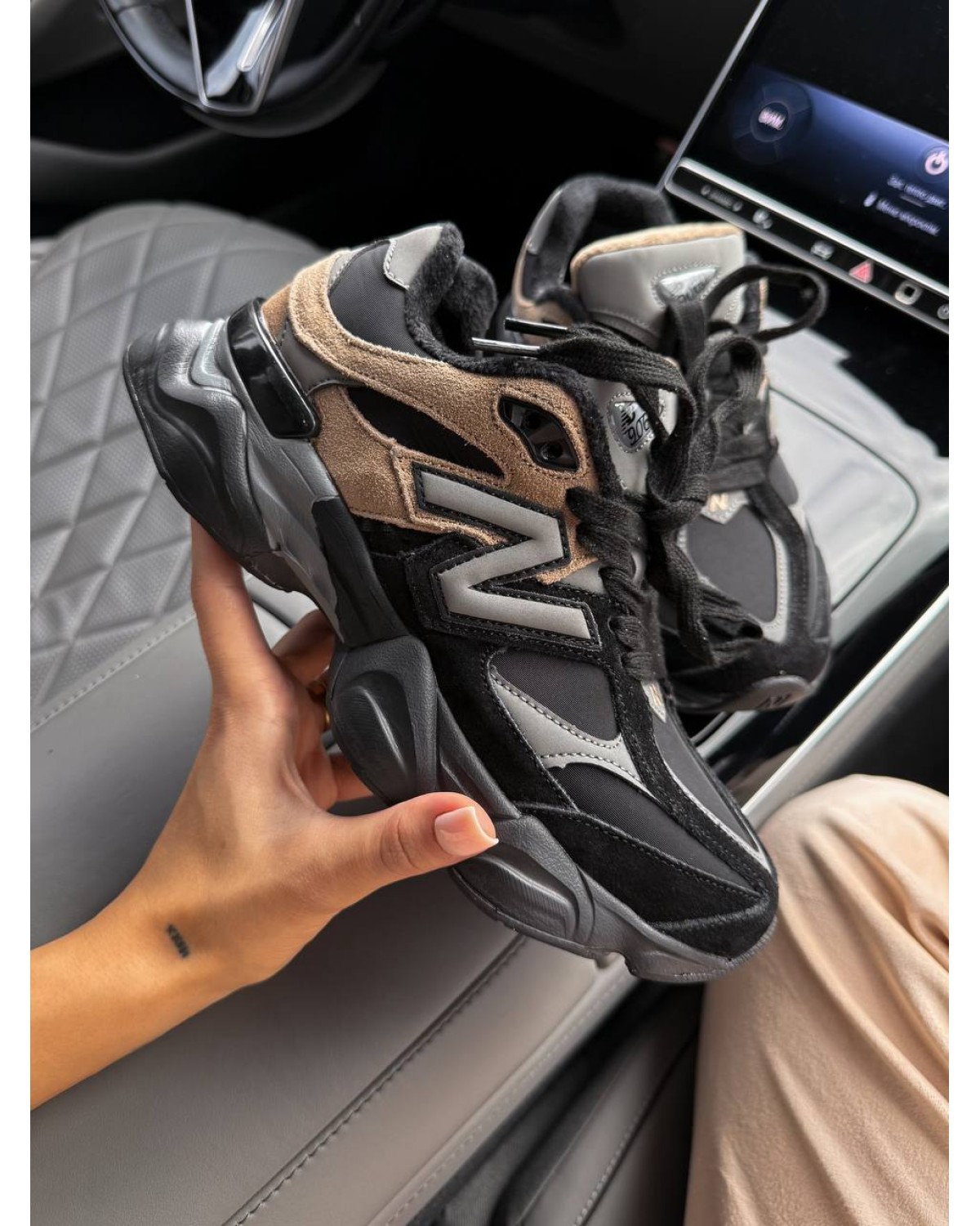 New Balance 9060 Black Brown