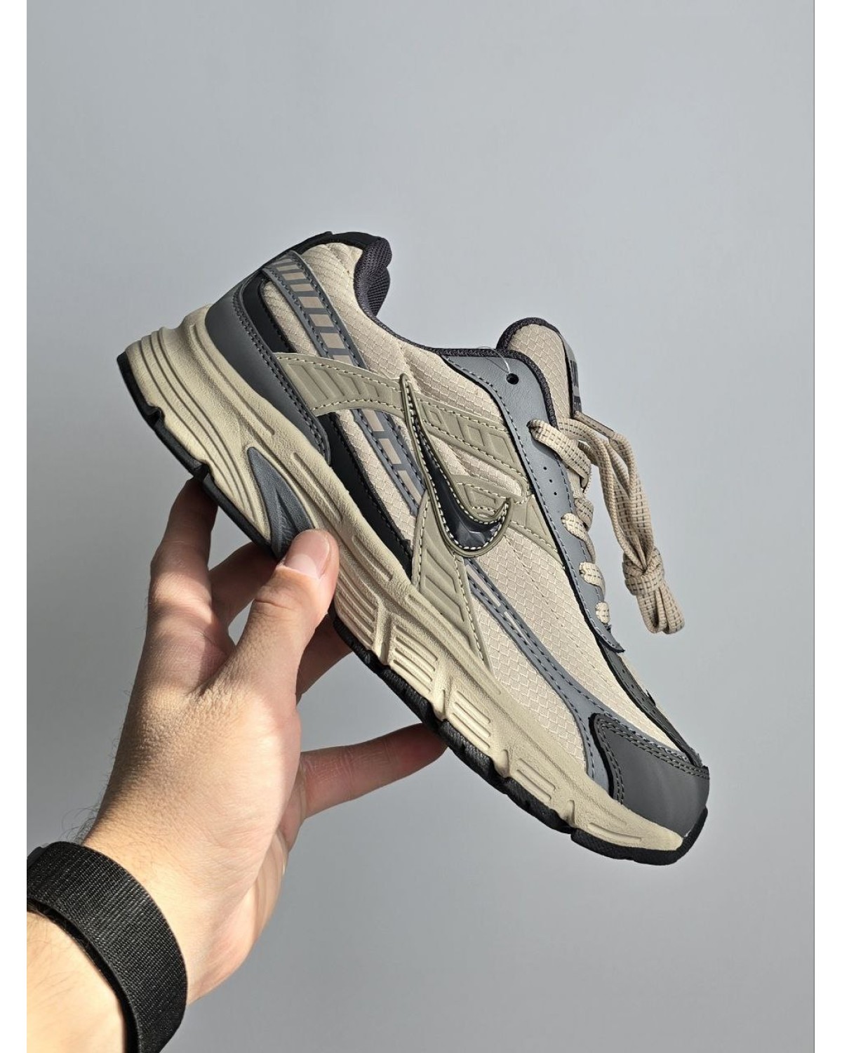 Nike Initiator Gore-Tex  Beige Grey