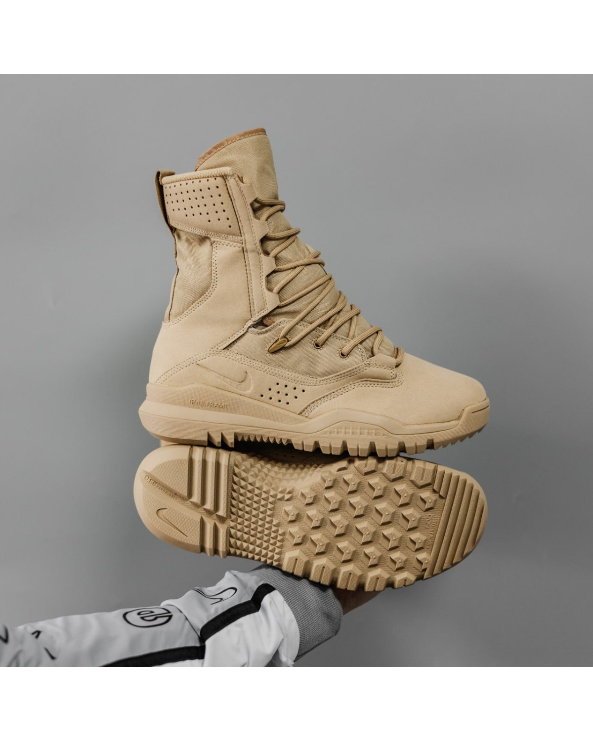 Nike SFB Field-JHD Beige Nike SFB Field-JHD Beige