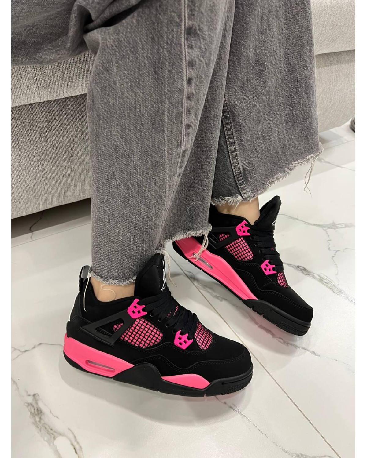 Jordan 4 Retro Neon Pink