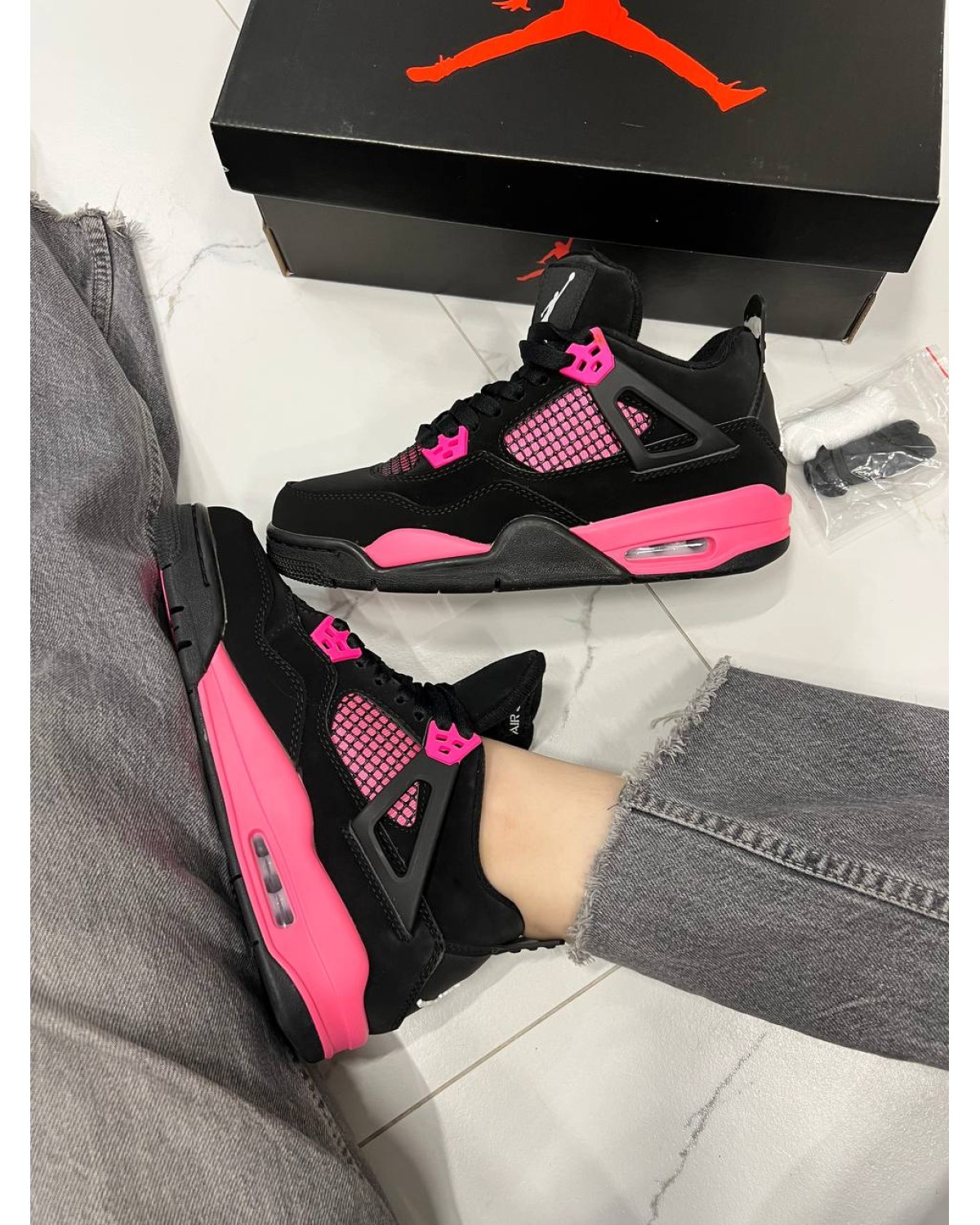 Jordan 4 Retro Neon Pink Jordan 4 Retro Neon Pink
