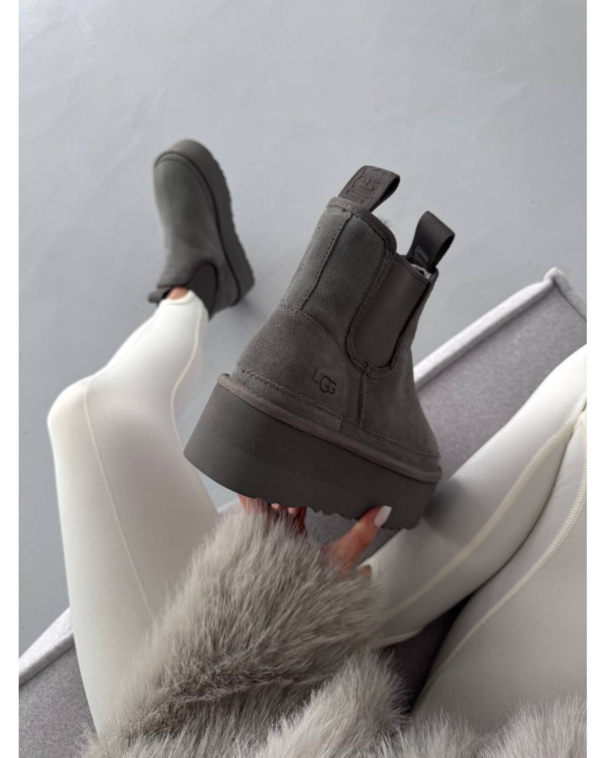 UGG Chelsea Mini Platform Grey