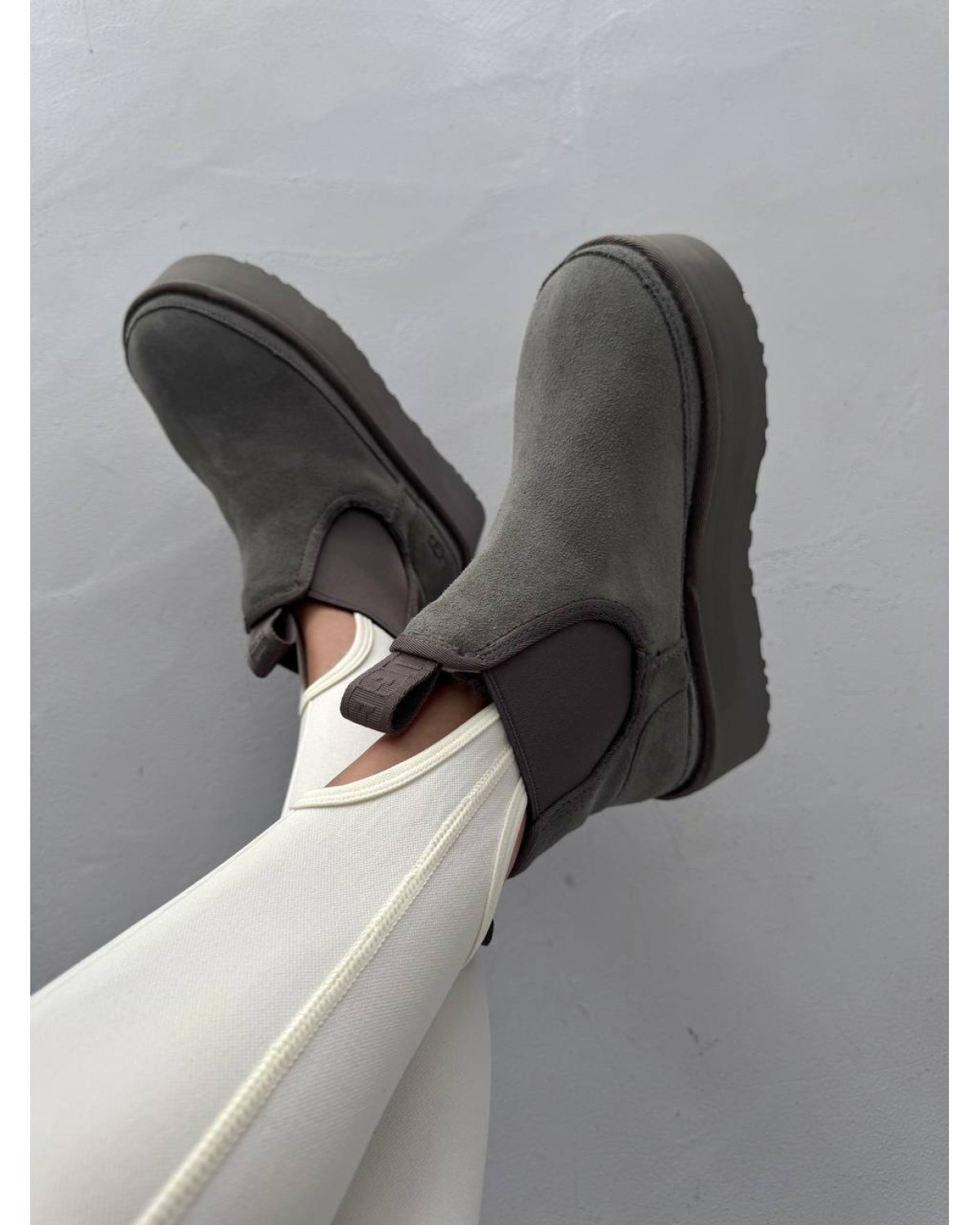 UGG Chelsea Mini Platform Grey