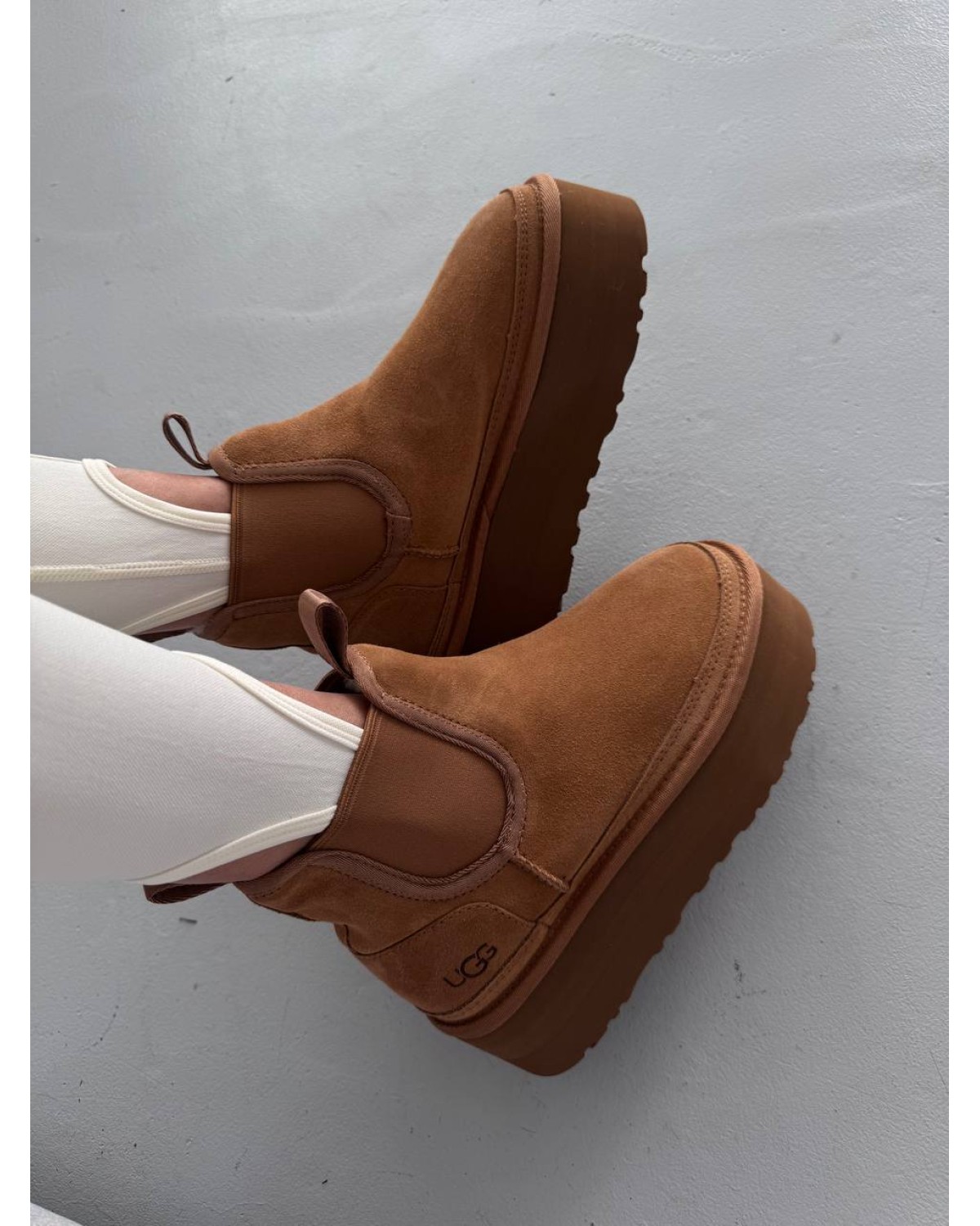 UGG Chelsea Mini Platform Chestnut