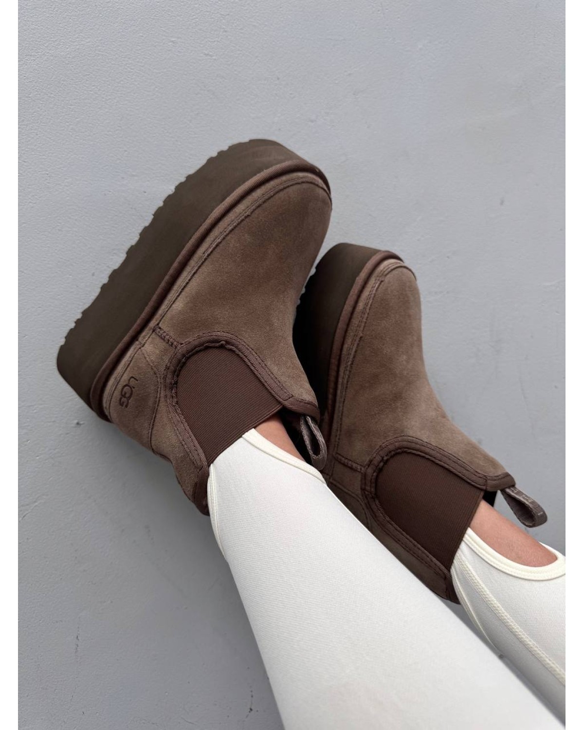 UGG Chelsea Mini Platform Hickory