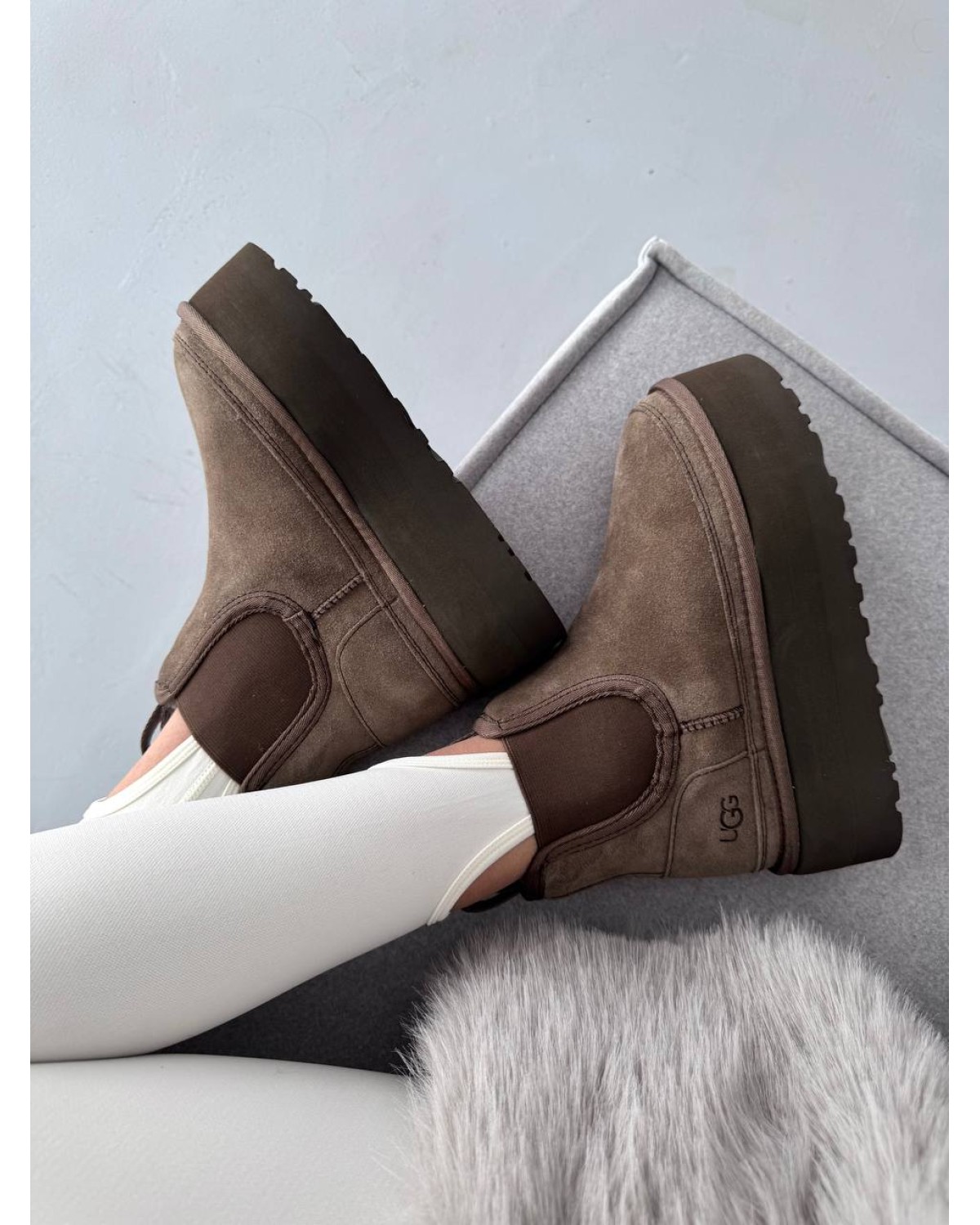 UGG Chelsea Mini Platform Hickory