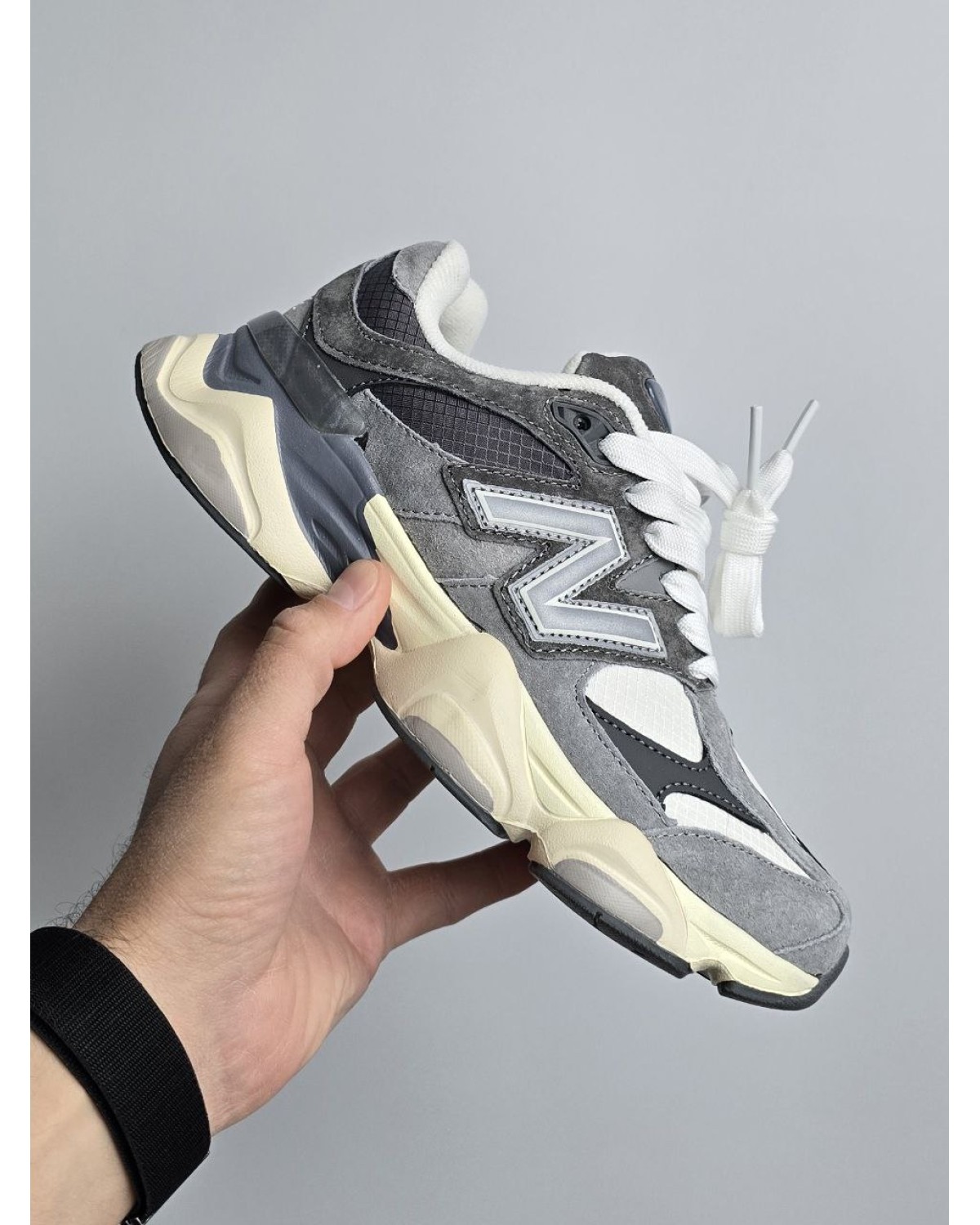 New Balance 9060 Gore-Tex Gray Cream