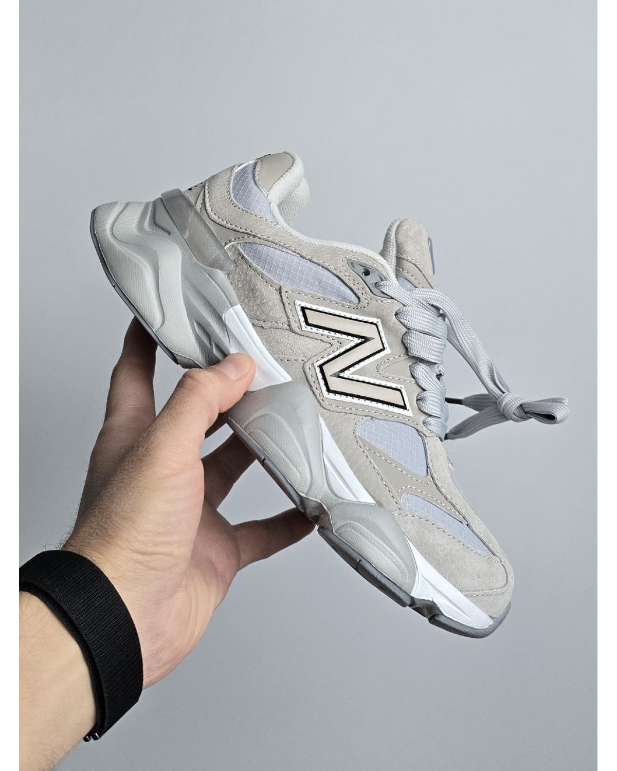 New Balance 9060 Gore-Tex Sand Light Gray