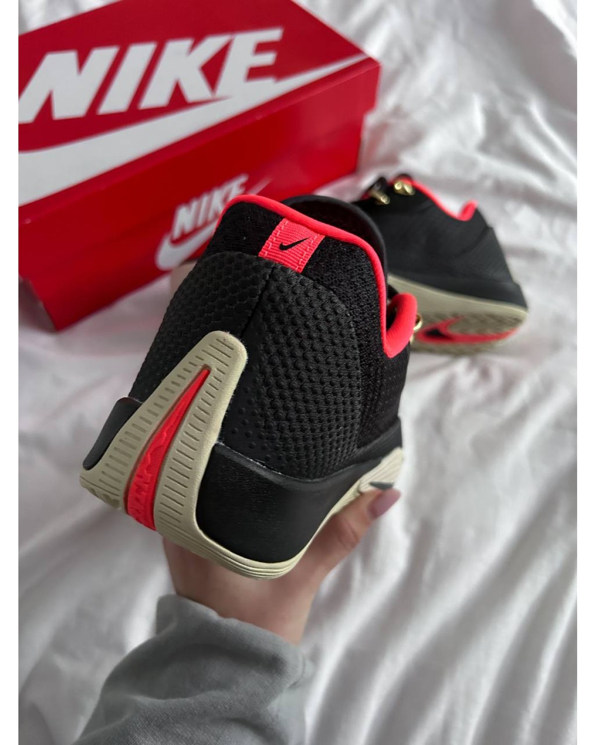 Nike S.T. Flare EP Solar Red