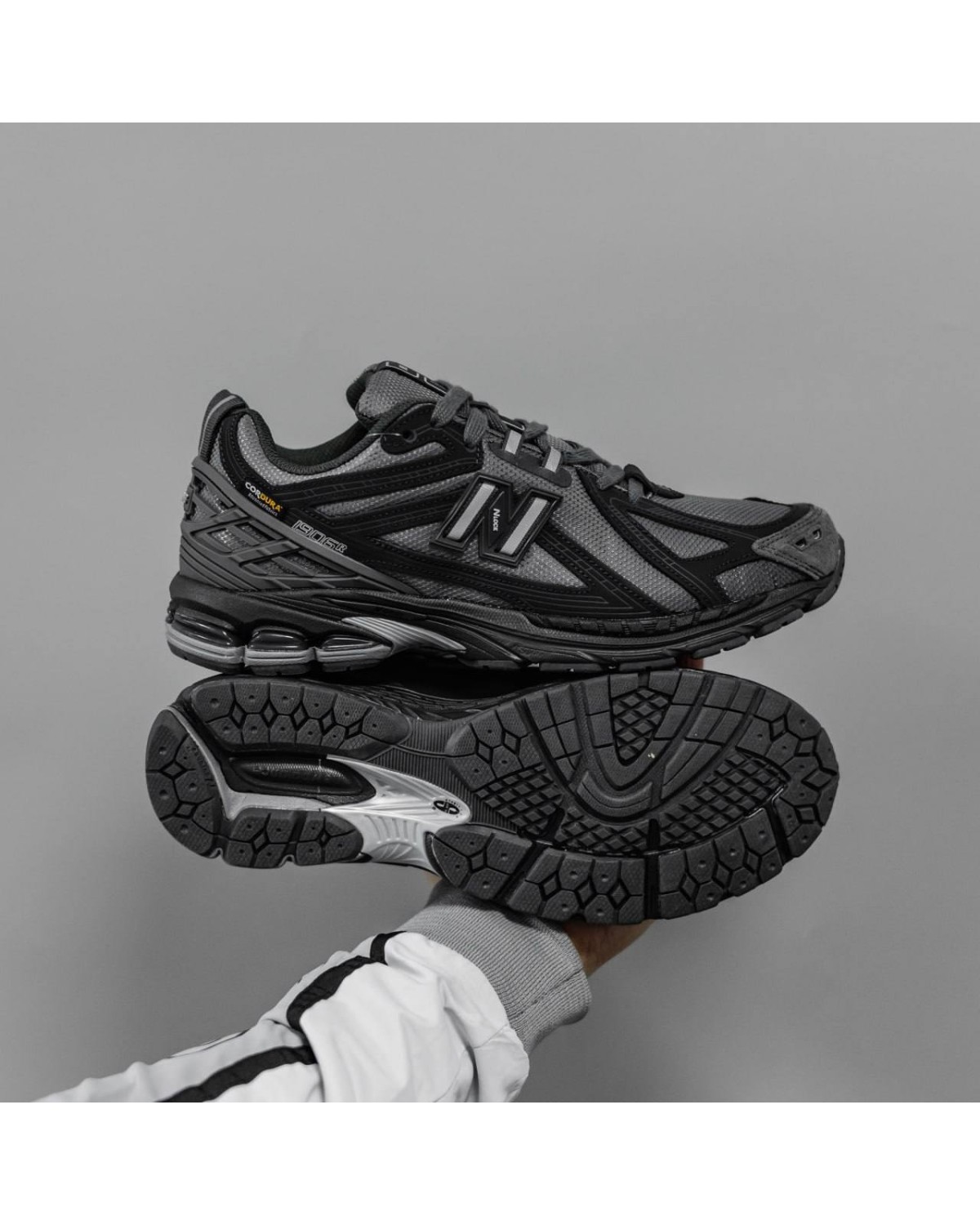 New Balance 1906R Grey