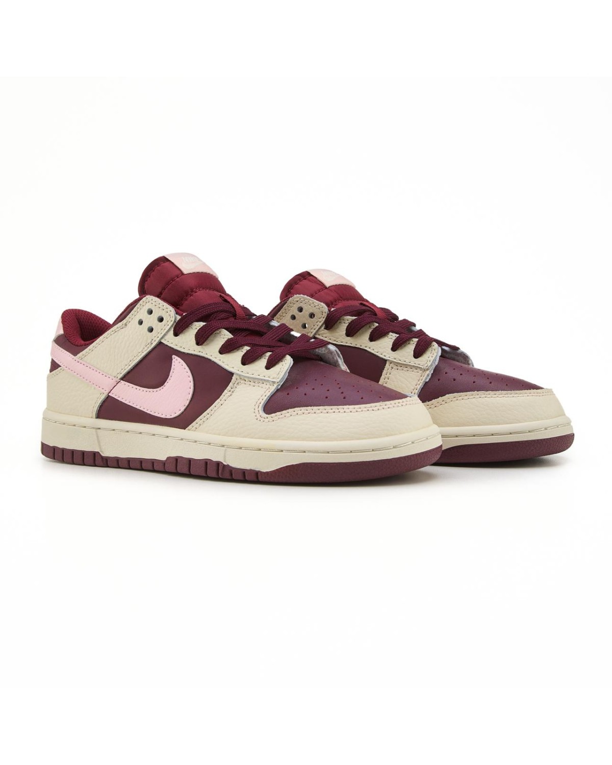 Nike SB Dunk Low PRM Valentines Day