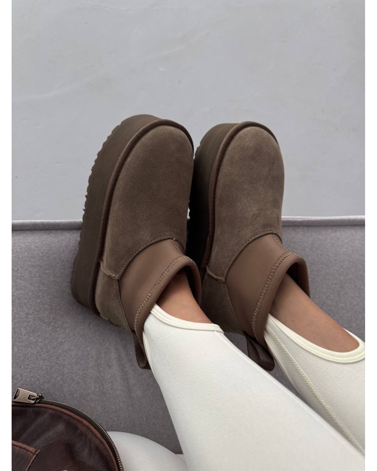 UGG Mini Dipper Platform Boots Hickory