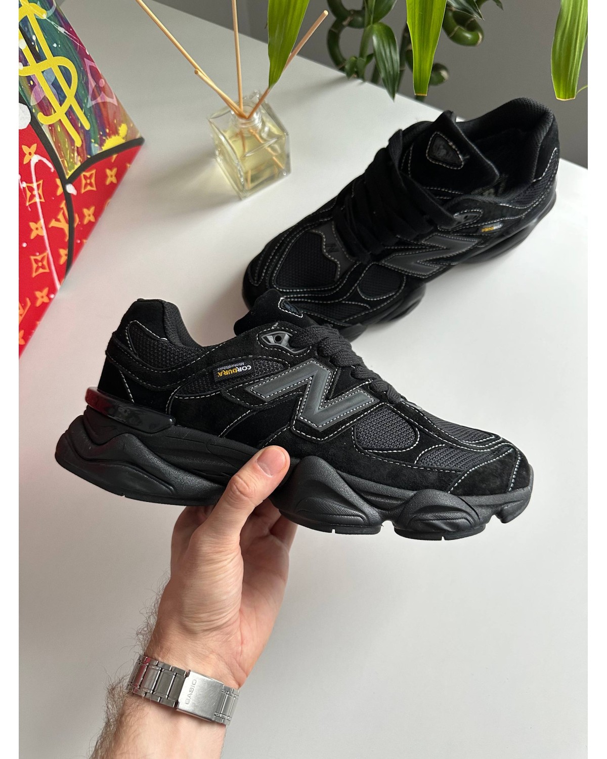 New Balance 9060 Total Black Thermo