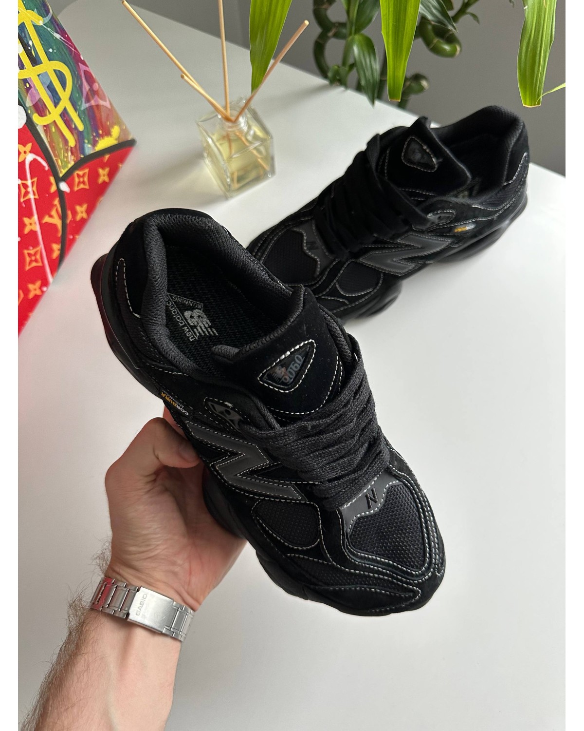 New Balance 9060 Total Black Thermo