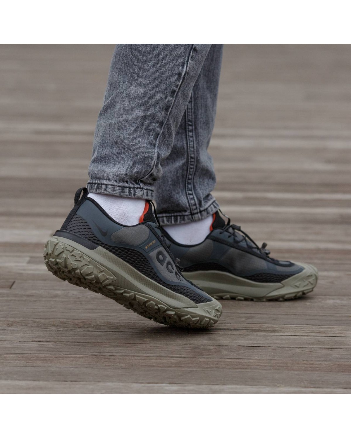 Nike ACG Moutain fly Gore Tex Black Haki Nike ACG Moutain fly Gore Tex Black Haki