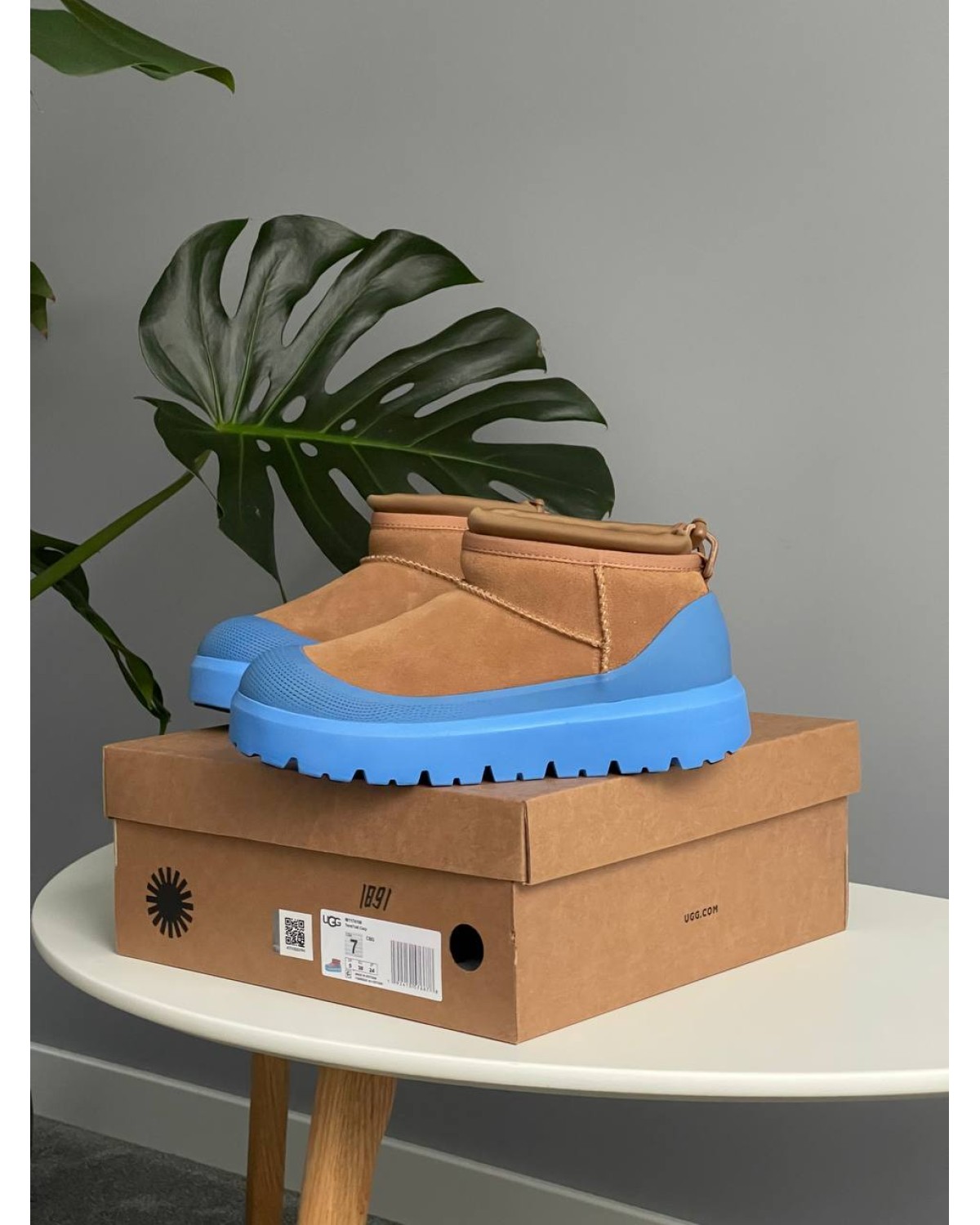 UGG CI Ultra Mini Weather Hybrid Chestnut Blue