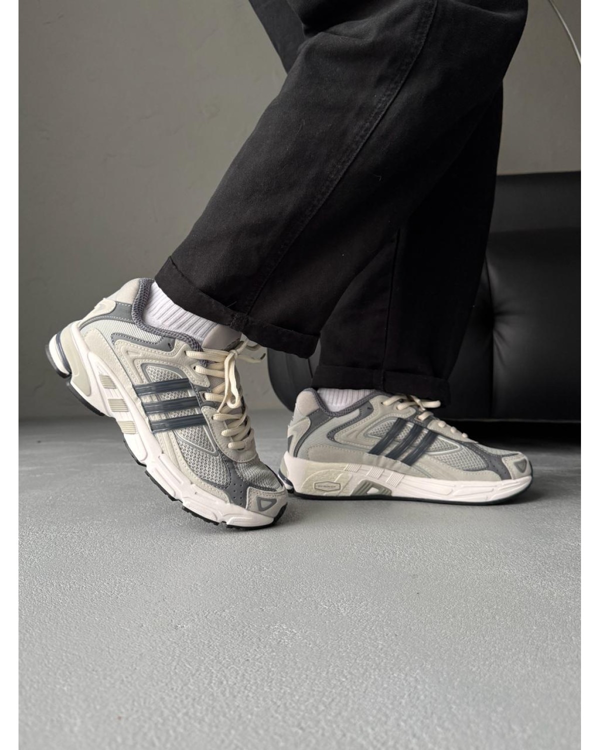 Adidas Response CL Grey