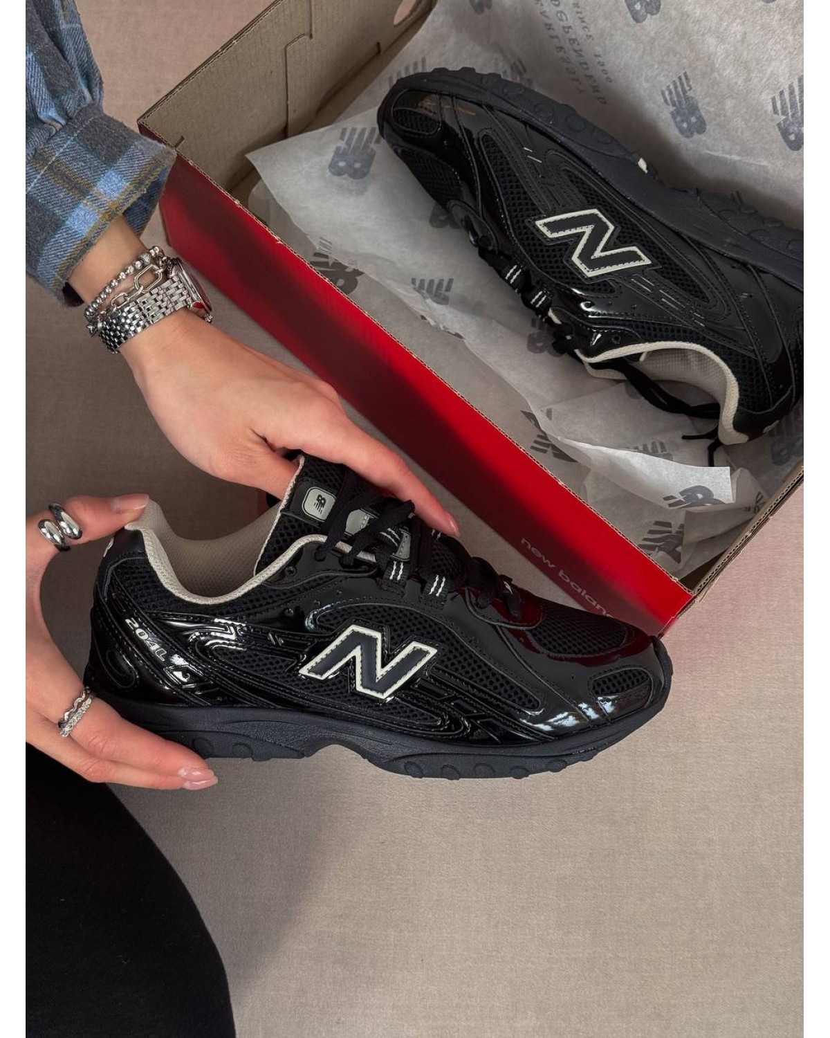 New Balance 204L Black Timberwolf