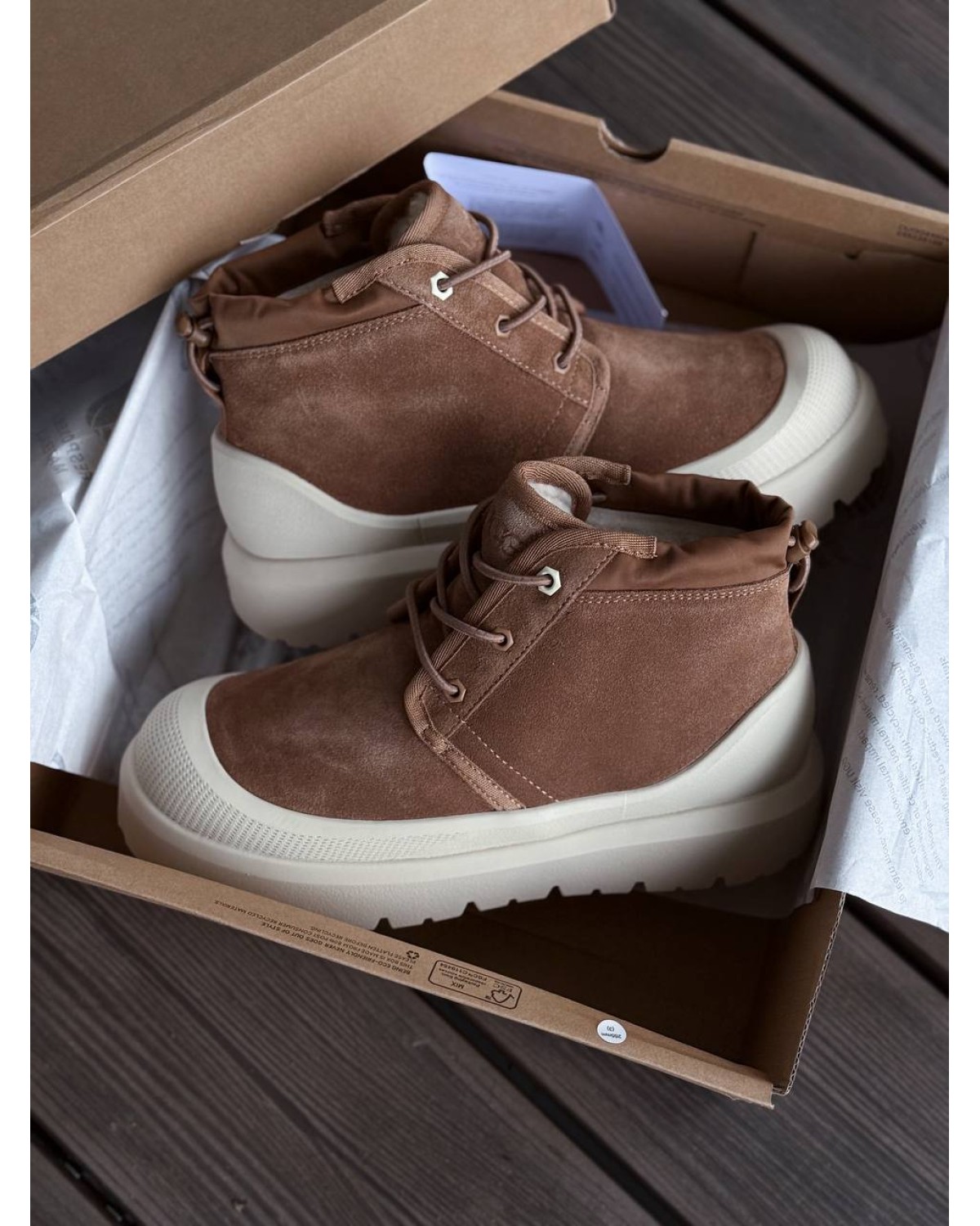 UGG Neumel Weather Chestnut Whitecap