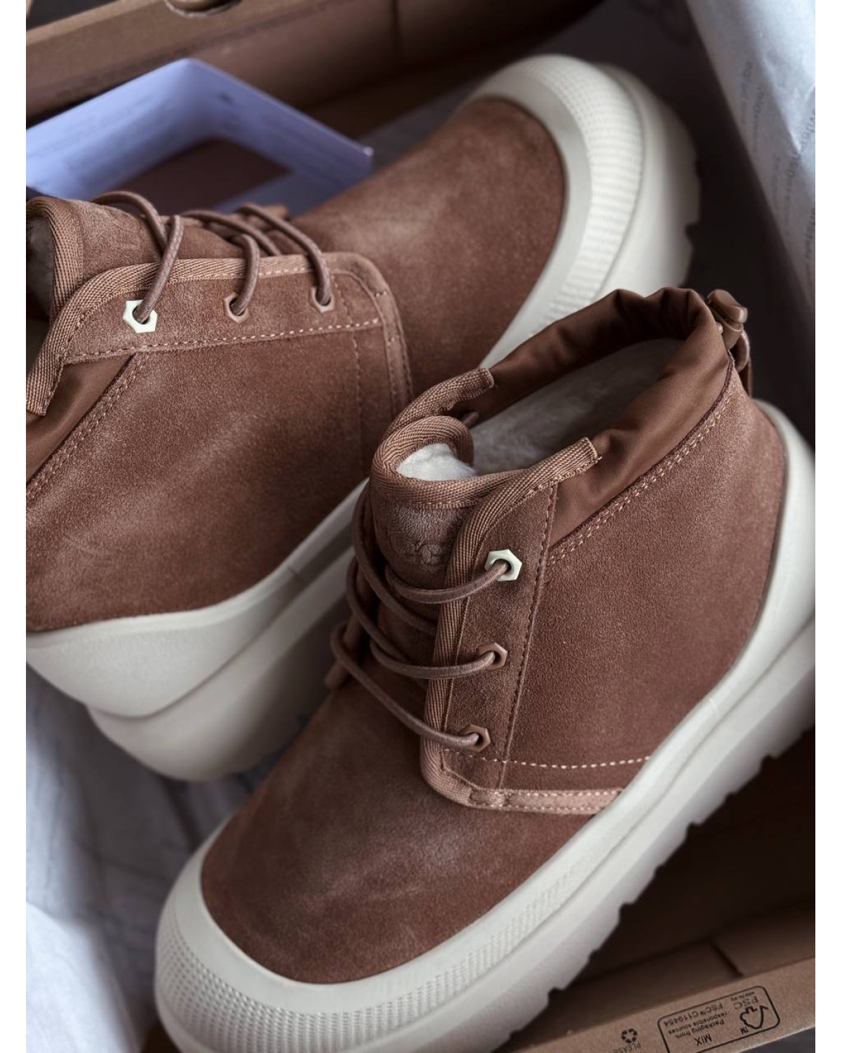 UGG Neumel Weather Chestnut Whitecap UGG Neumel Weather Chestnut Whitecap