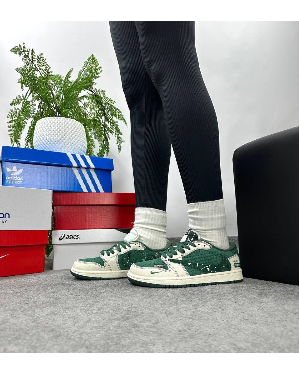 Nike Jordan 1 Low x Travis Scott x Gucci x Supreme