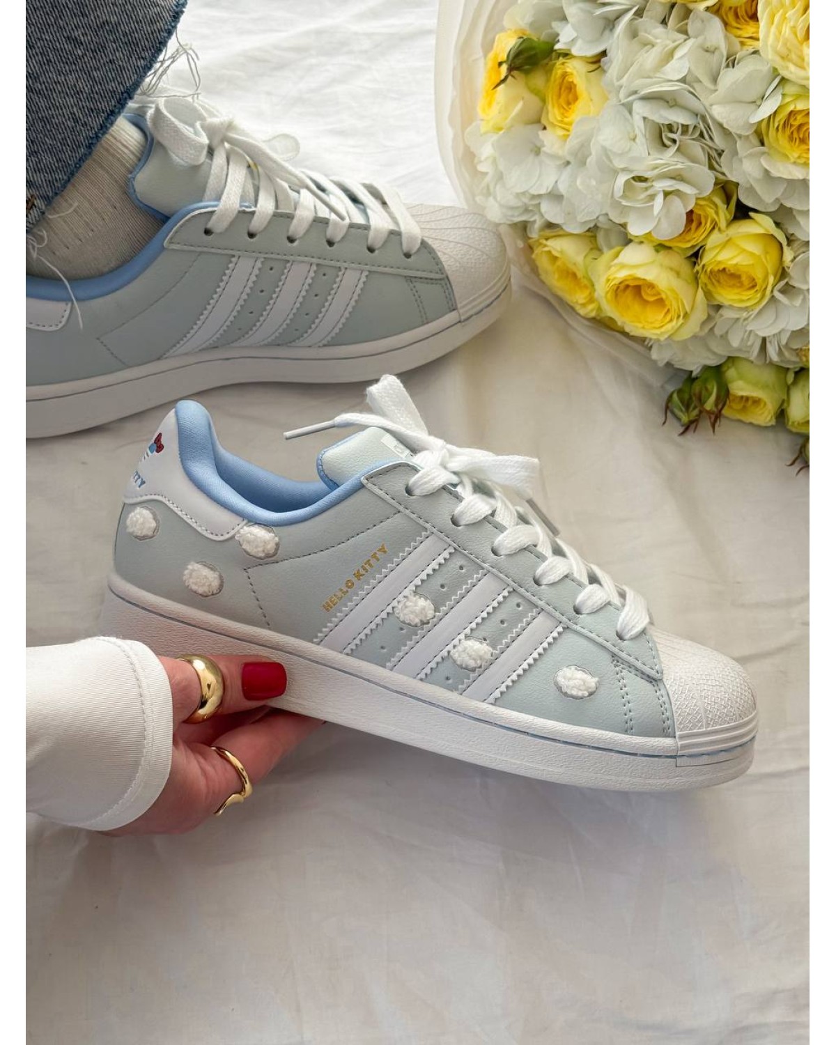 Adidas Superstar Hello Kitty