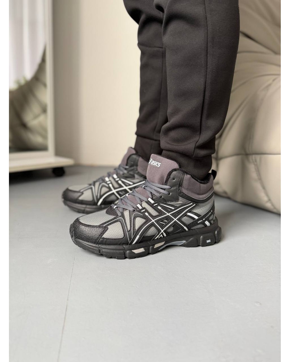 Asics Gel-Kahana 8 High Black Grey Fur