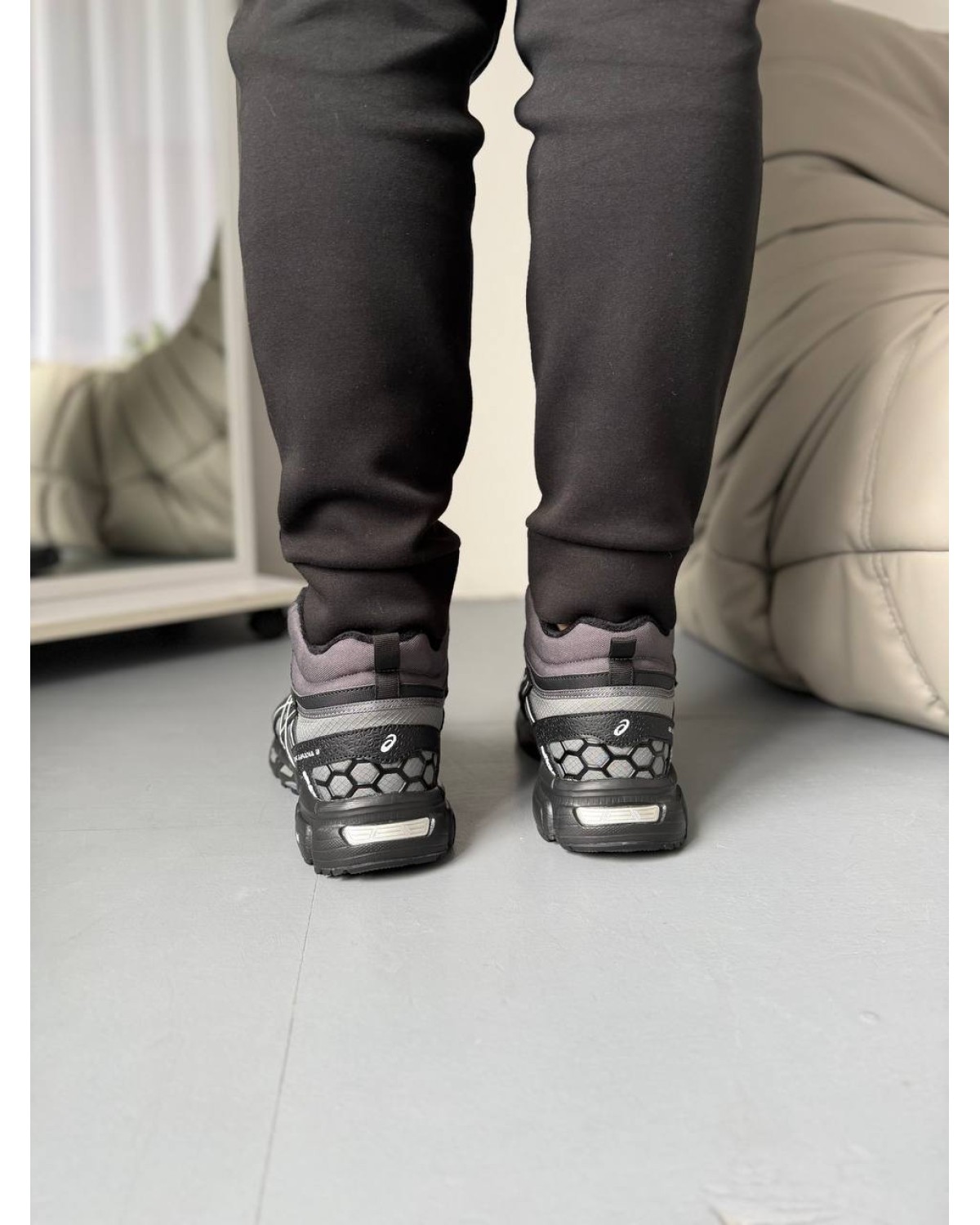 Asics Gel-Kahana 8 High Black Grey Fur