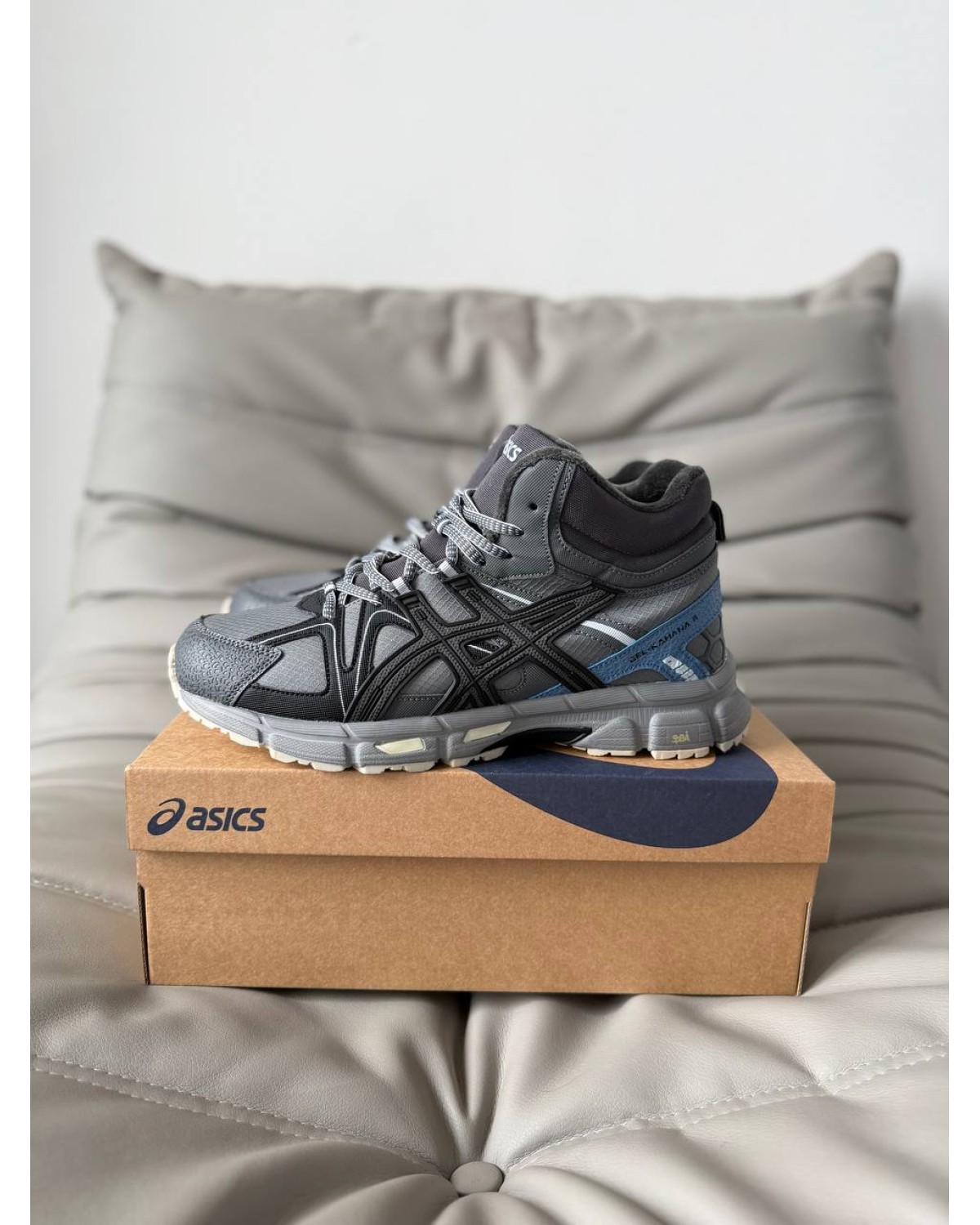 Asics Gel-Kahana 8 High Black Grey Fur