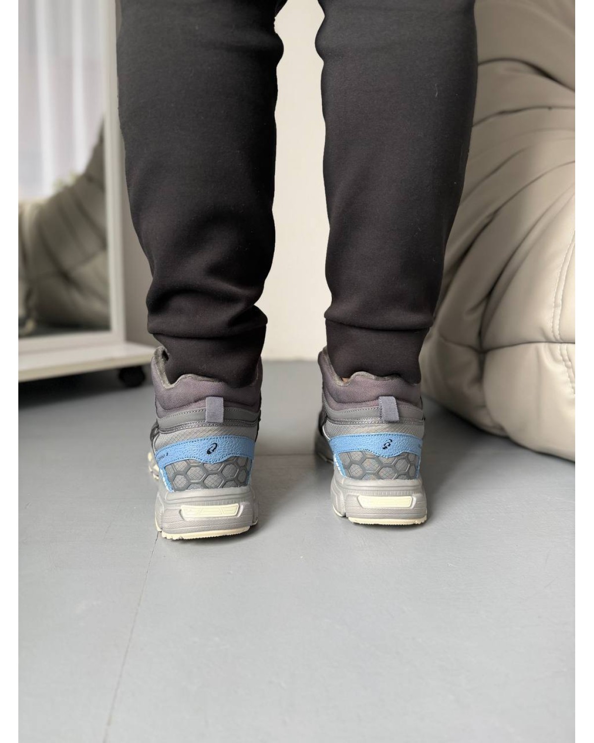 Asics Gel-Kahana 8 High Black Grey Fur