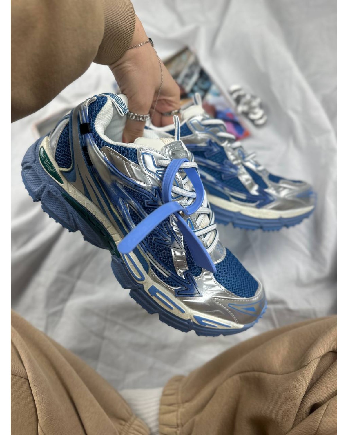 Off-White White Blue