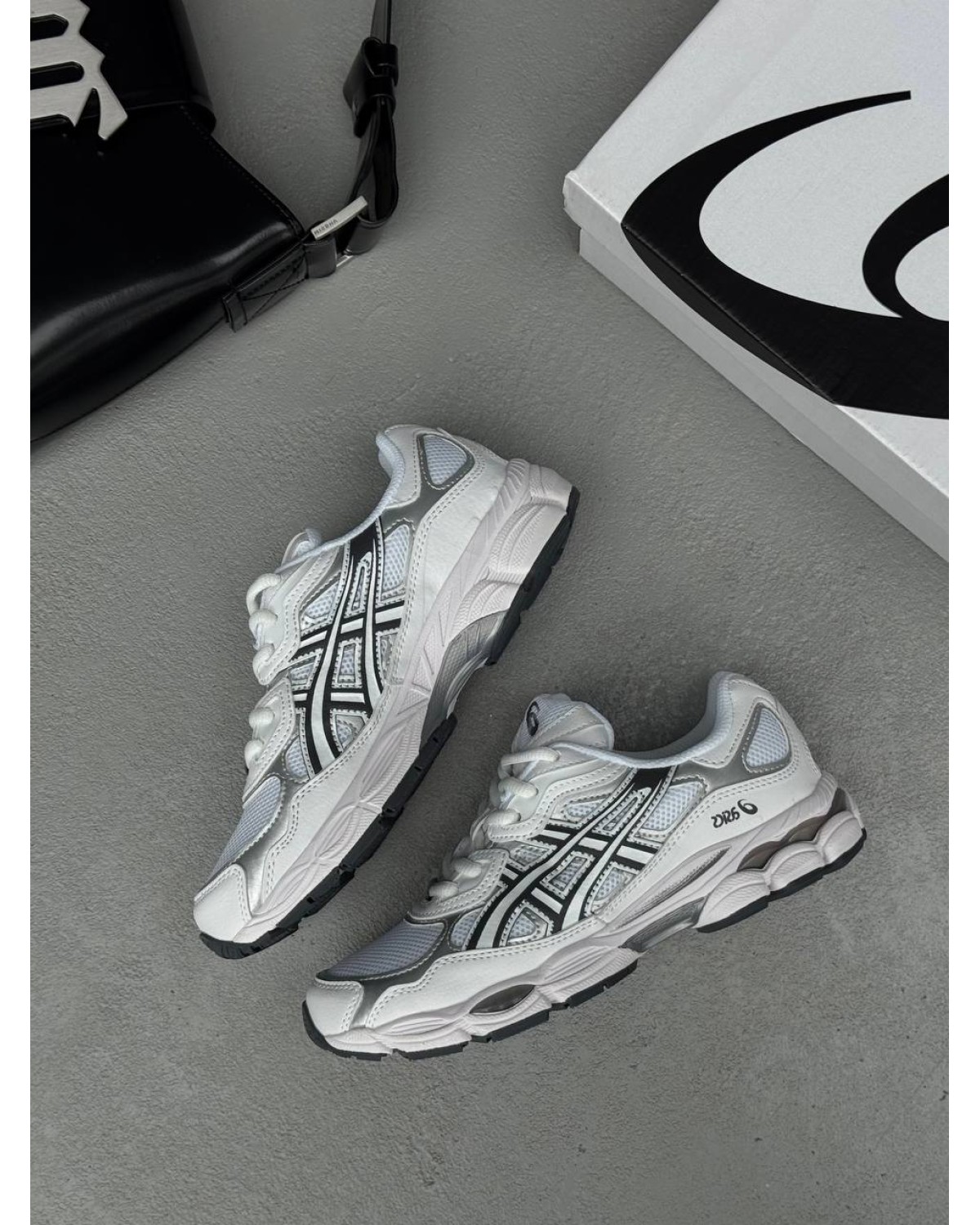 Asics Gel NYC White / Grey Asics Gel NYC White / Grey