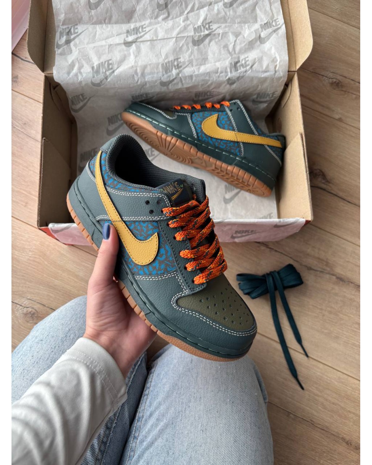 Nike Dunk Low Seaweed Ochre Khaki