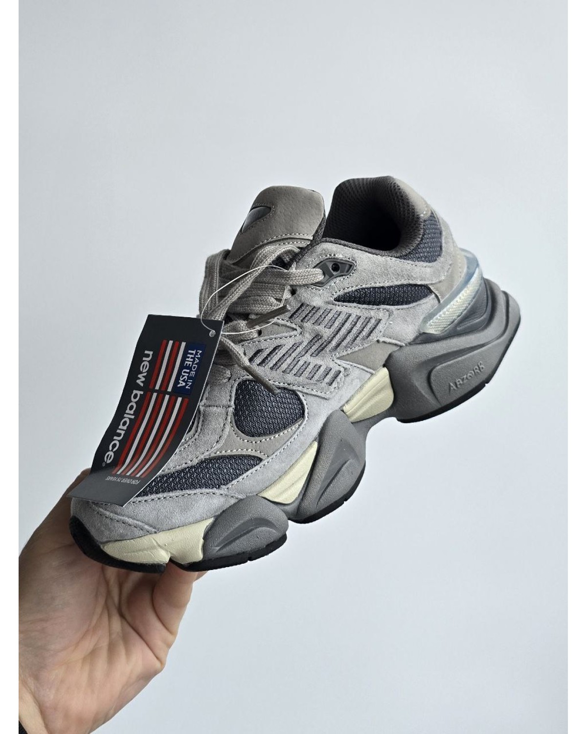 New Balance 9060 Grey