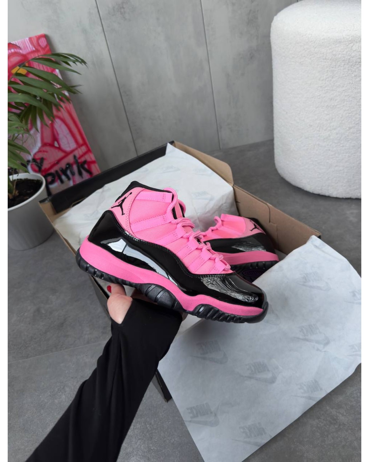 Jordan 11 Retro Black Pink