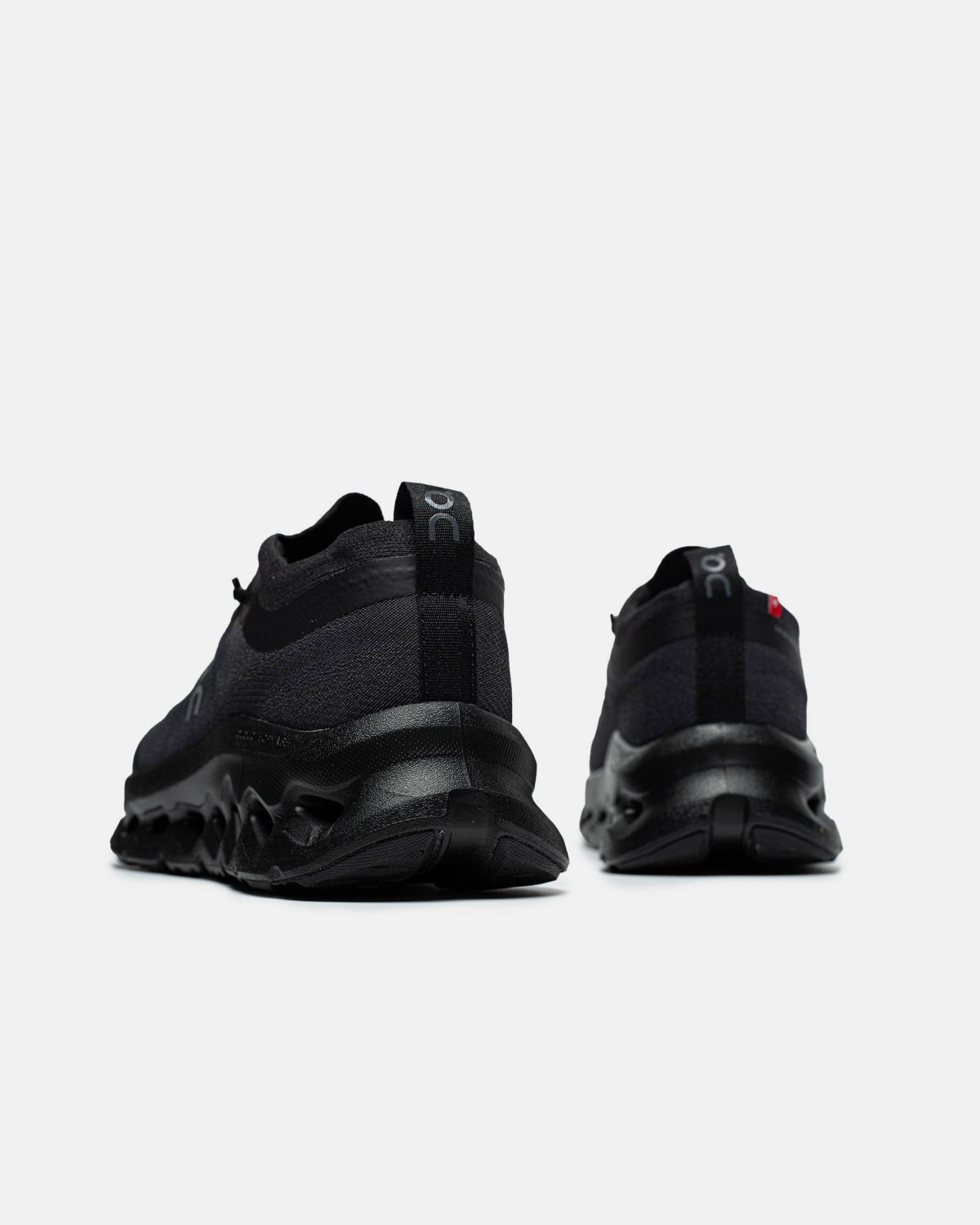 On Cloudtilt Moon Black