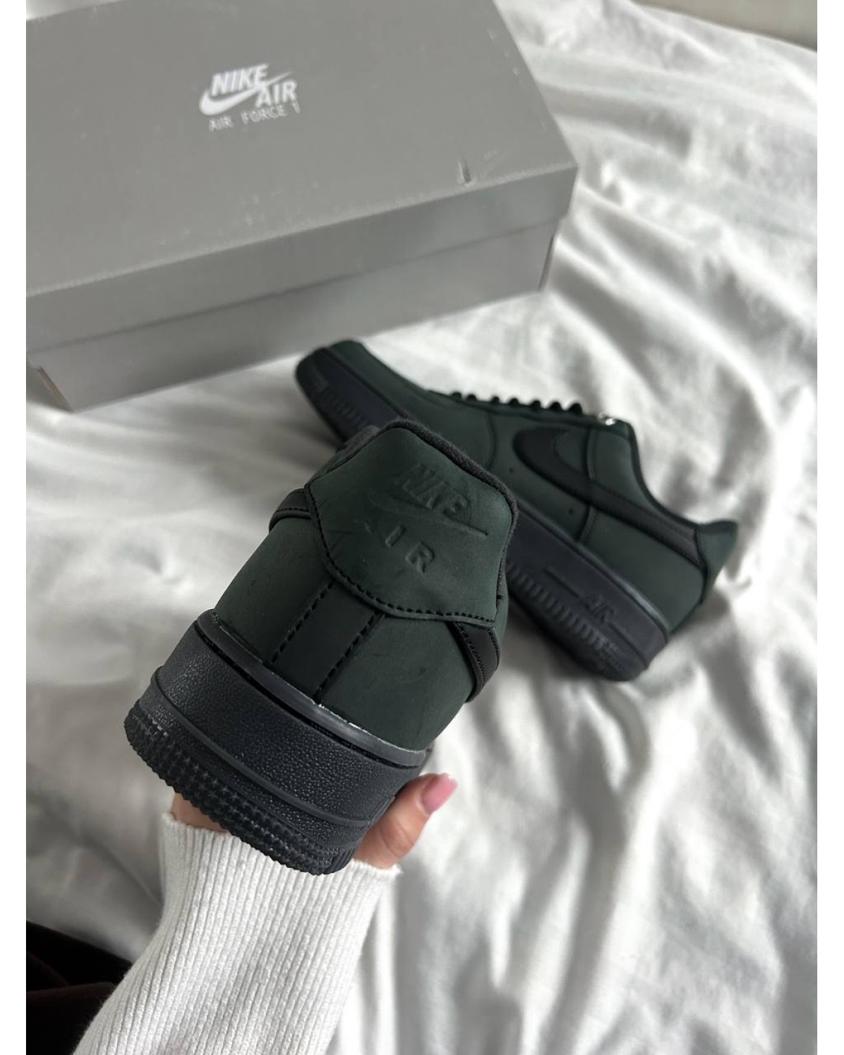 Nike Air Force 1 Black Nubuck