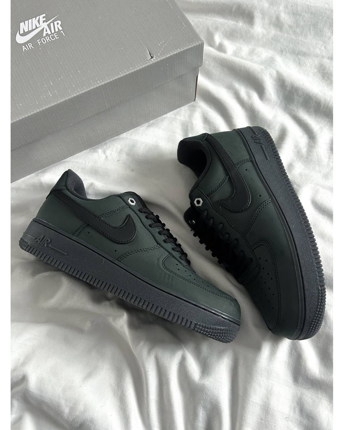 Nike Air Force 1 Black Nubuck