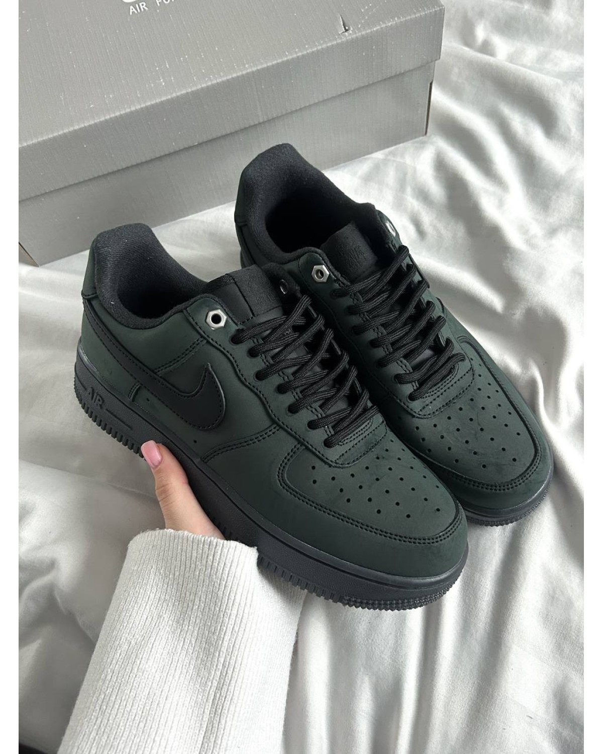 Nike Air Force 1 Black Nubuck
