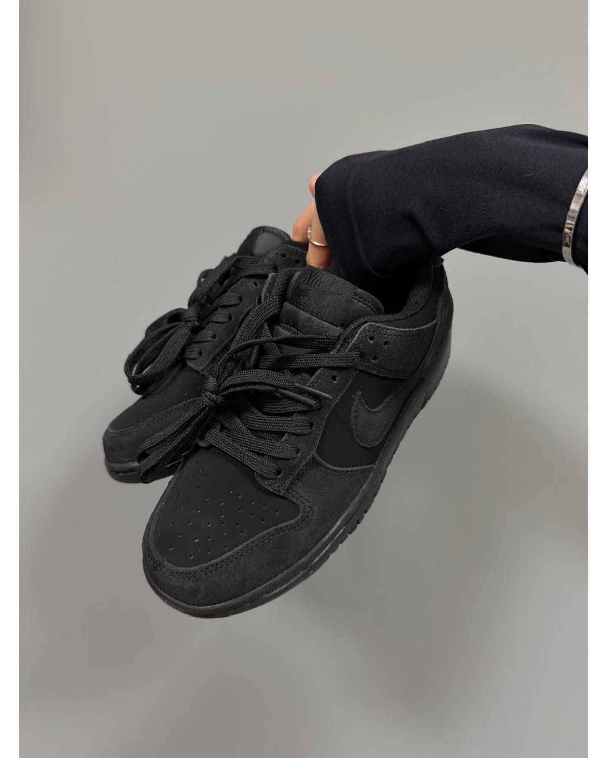 Nike SB Dunk Nubuk Full Black