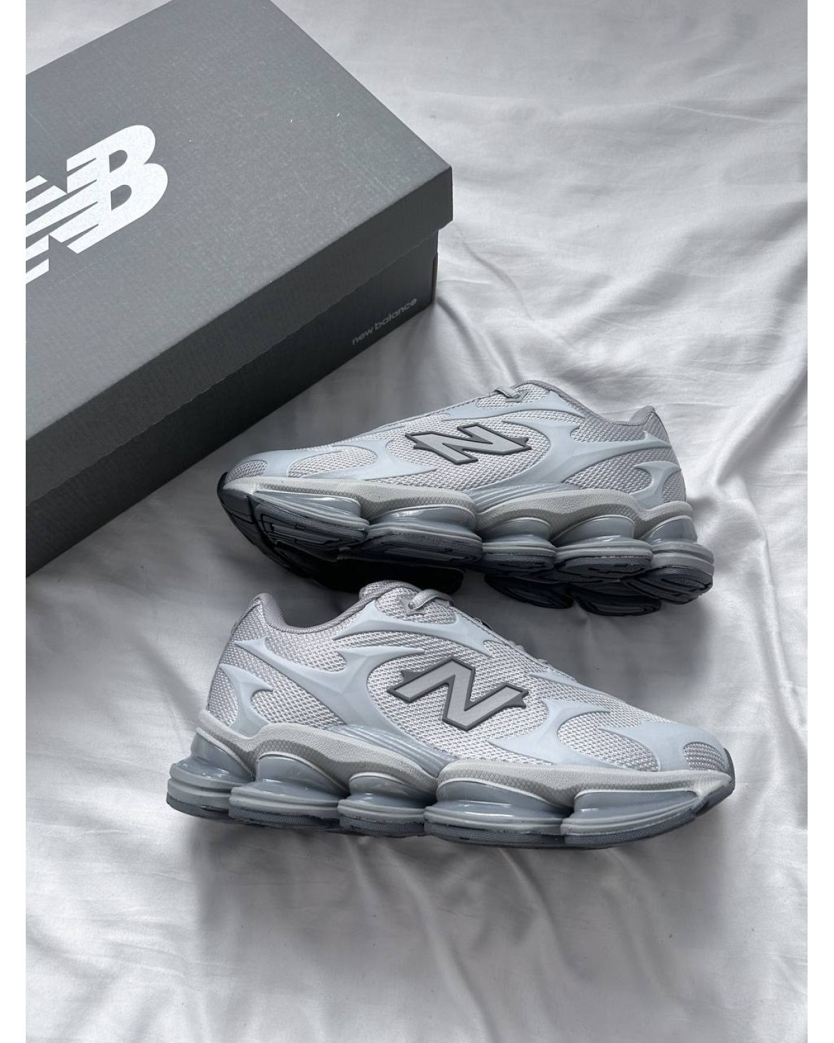 New Balance 2000 Silver Metallic