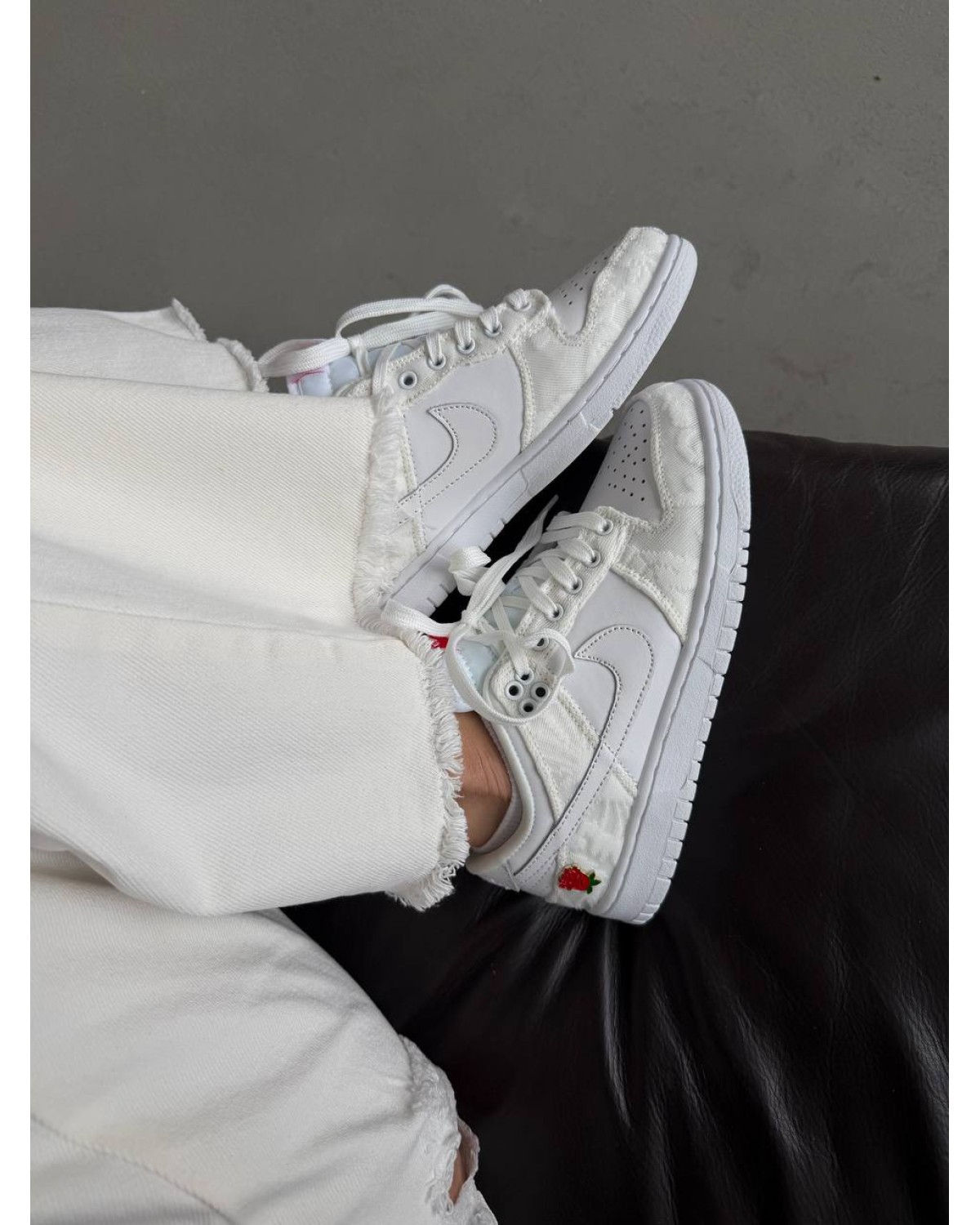 Nike Sb Dunk Give Her Flowers